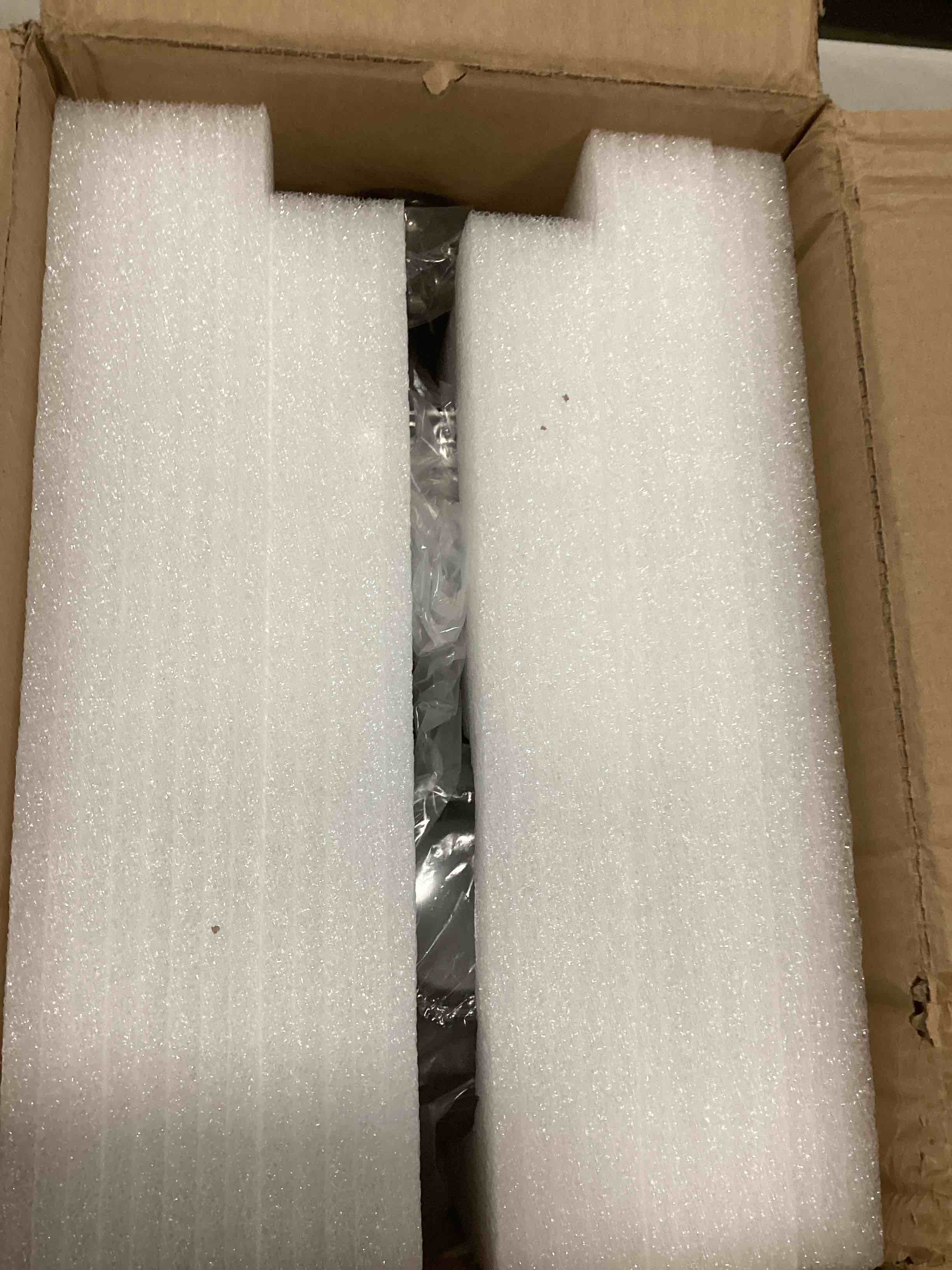 https://s3.amazonaws.com/lotting-images-prod/bidfta/GRN5769406_1704715921036.jpeg