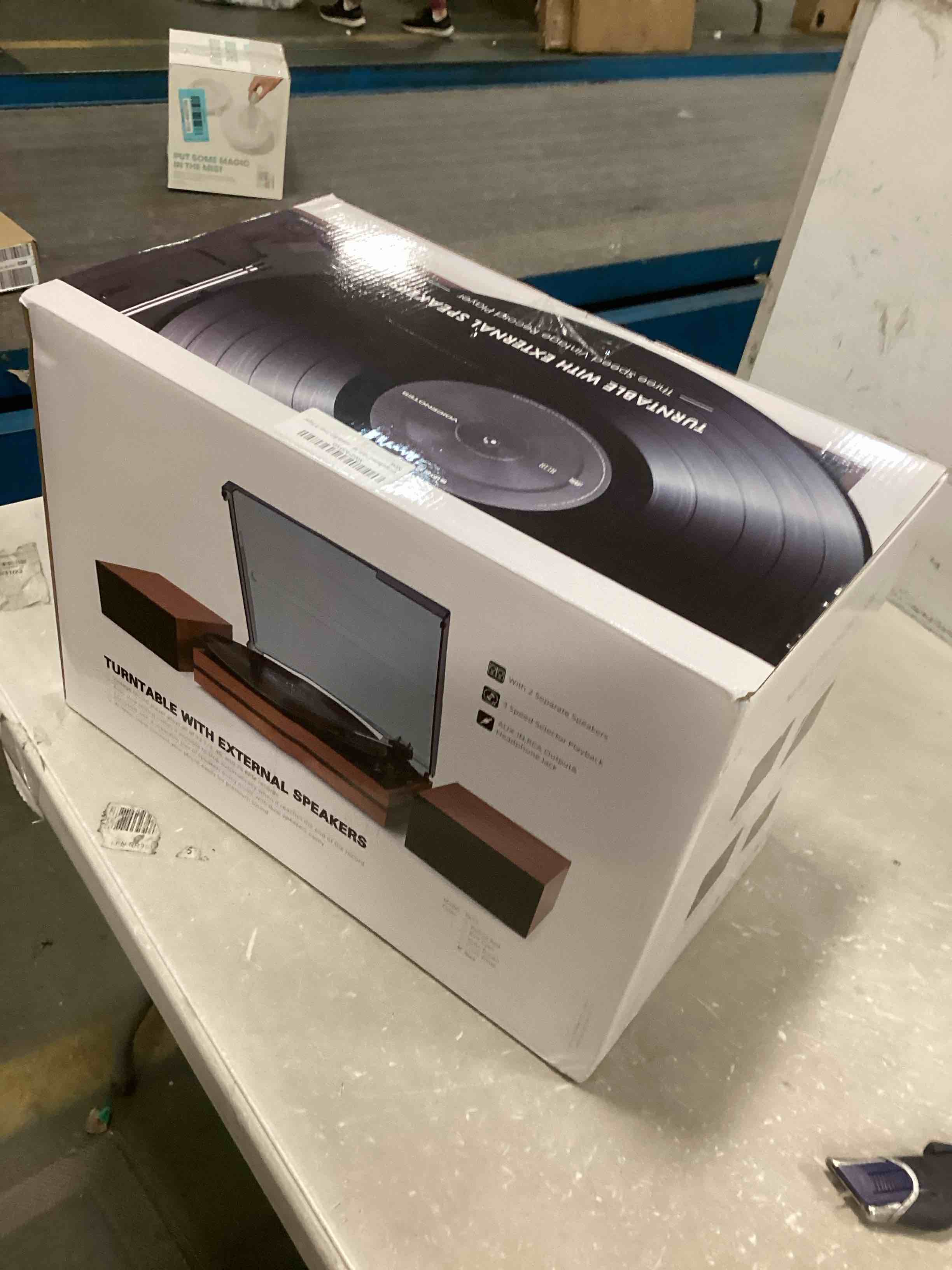 https://s3.amazonaws.com/lotting-images-prod/bidfta/GRN5769423_1704717417793.jpeg