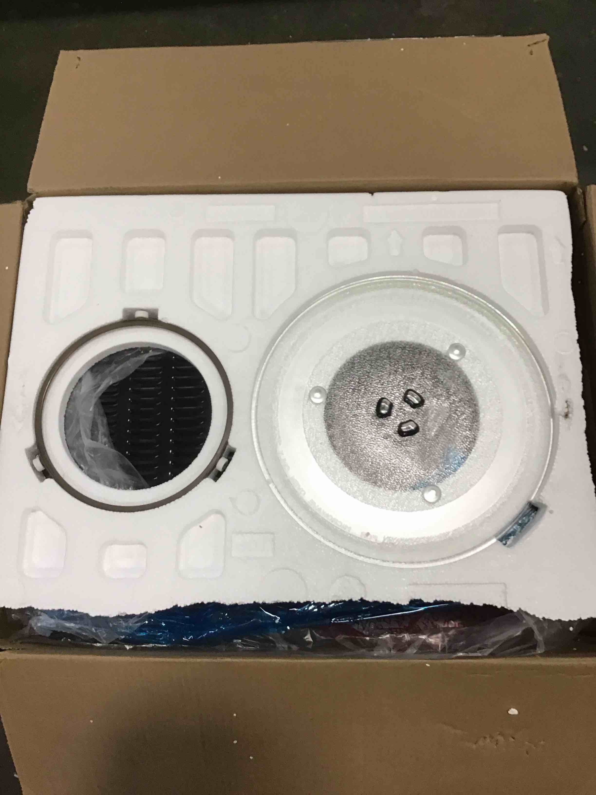 https://s3.amazonaws.com/lotting-images-prod/bidfta/GRN5769777_1703858110696.jpeg
