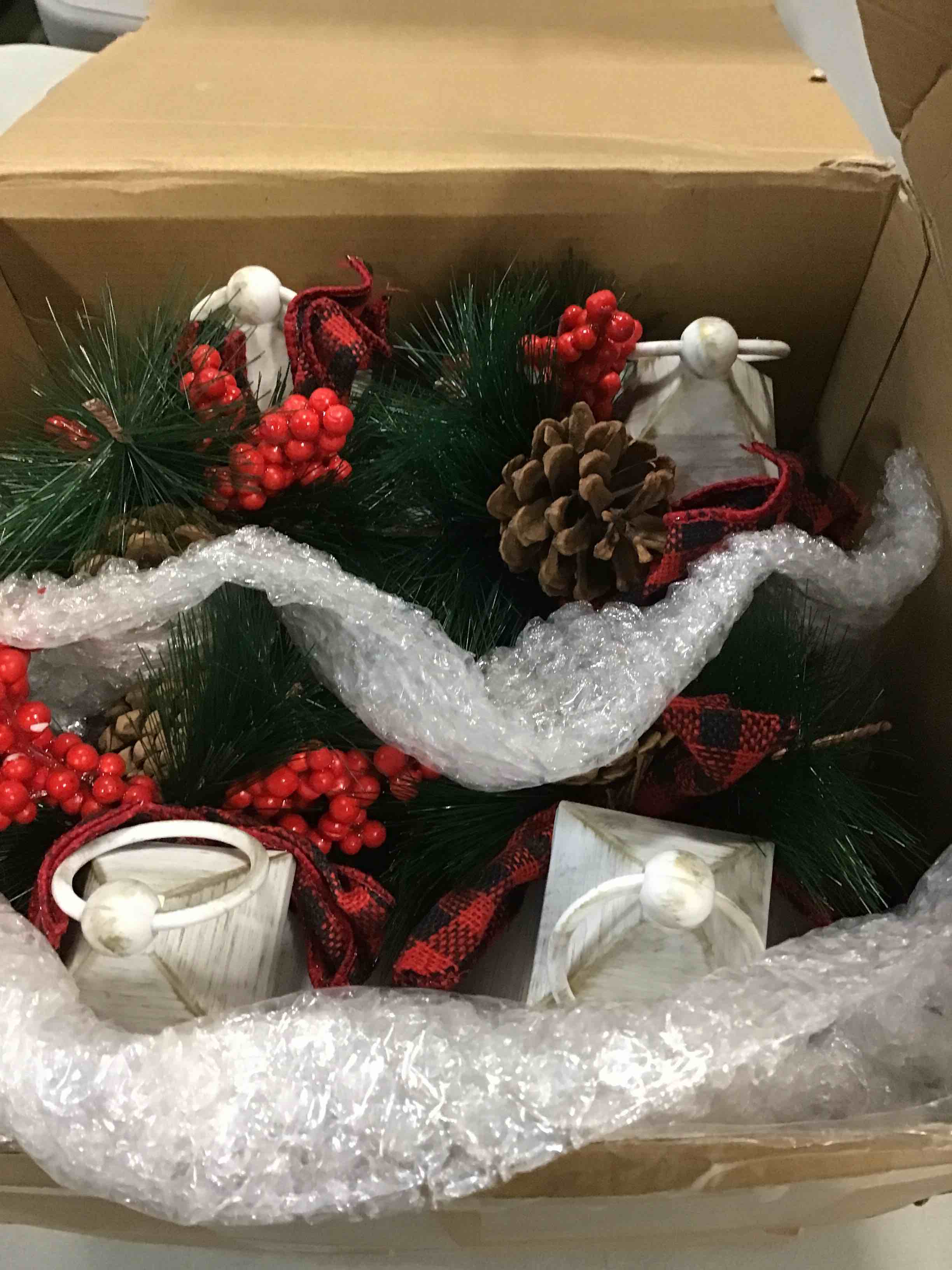 https://s3.amazonaws.com/lotting-images-prod/bidfta/GRN5770185_1704201481823.jpeg