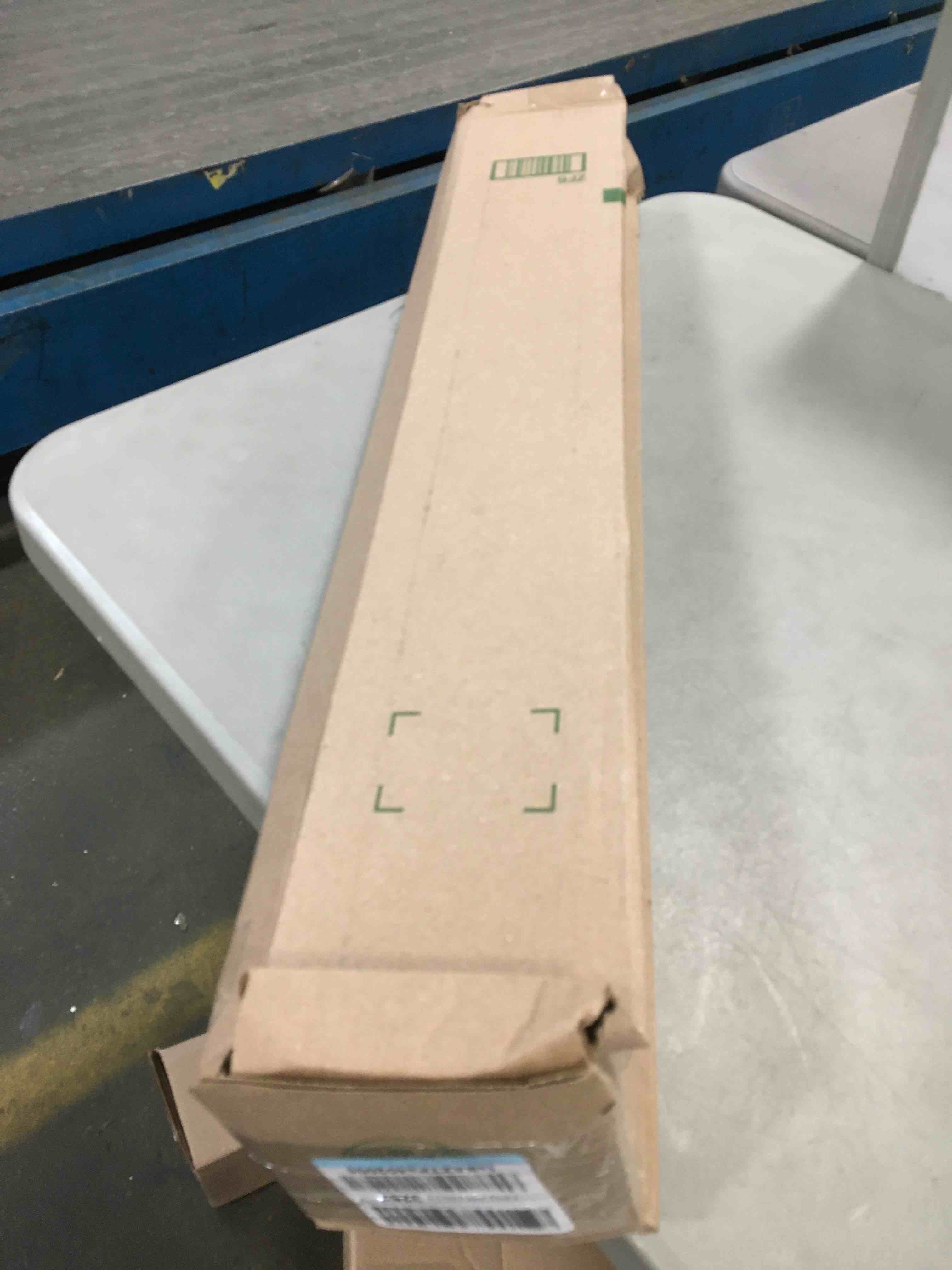 https://s3.amazonaws.com/lotting-images-prod/bidfta/GRN5770356_1704228801612.jpeg