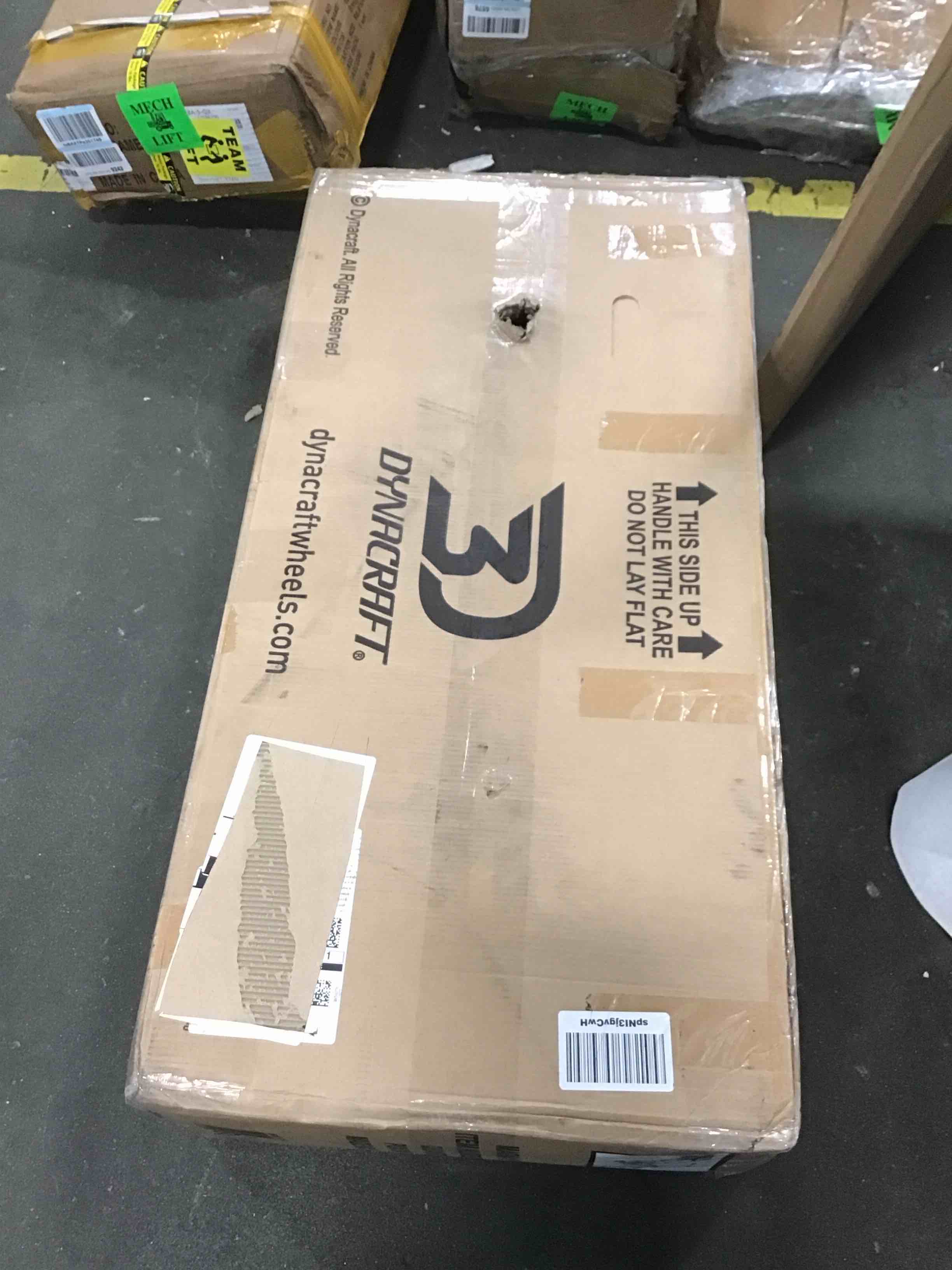 https://s3.amazonaws.com/lotting-images-prod/bidfta/GRN5770924_1704470586257.jpeg
