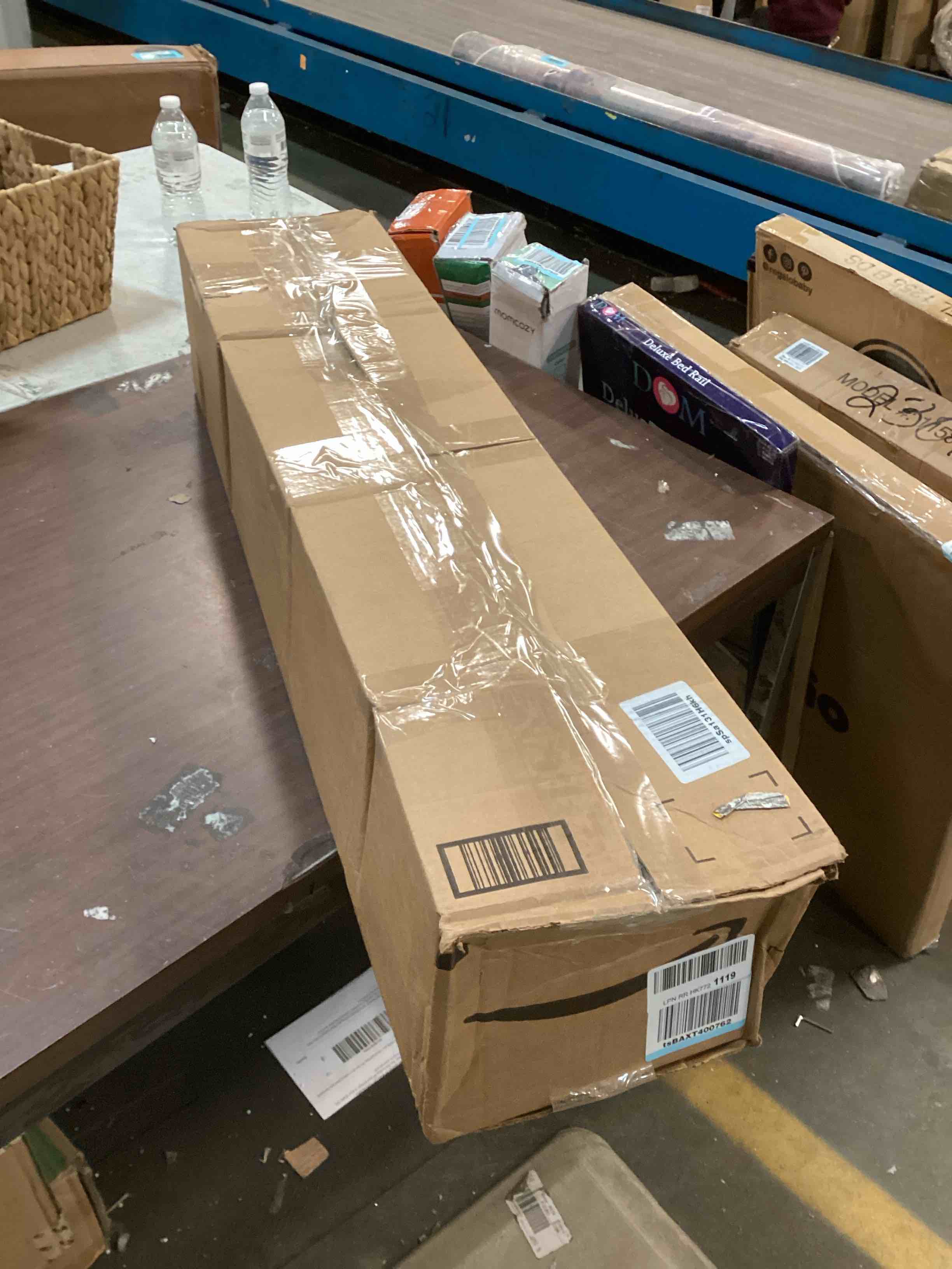 https://s3.amazonaws.com/lotting-images-prod/bidfta/GRN5771501_1704802863377.jpeg
