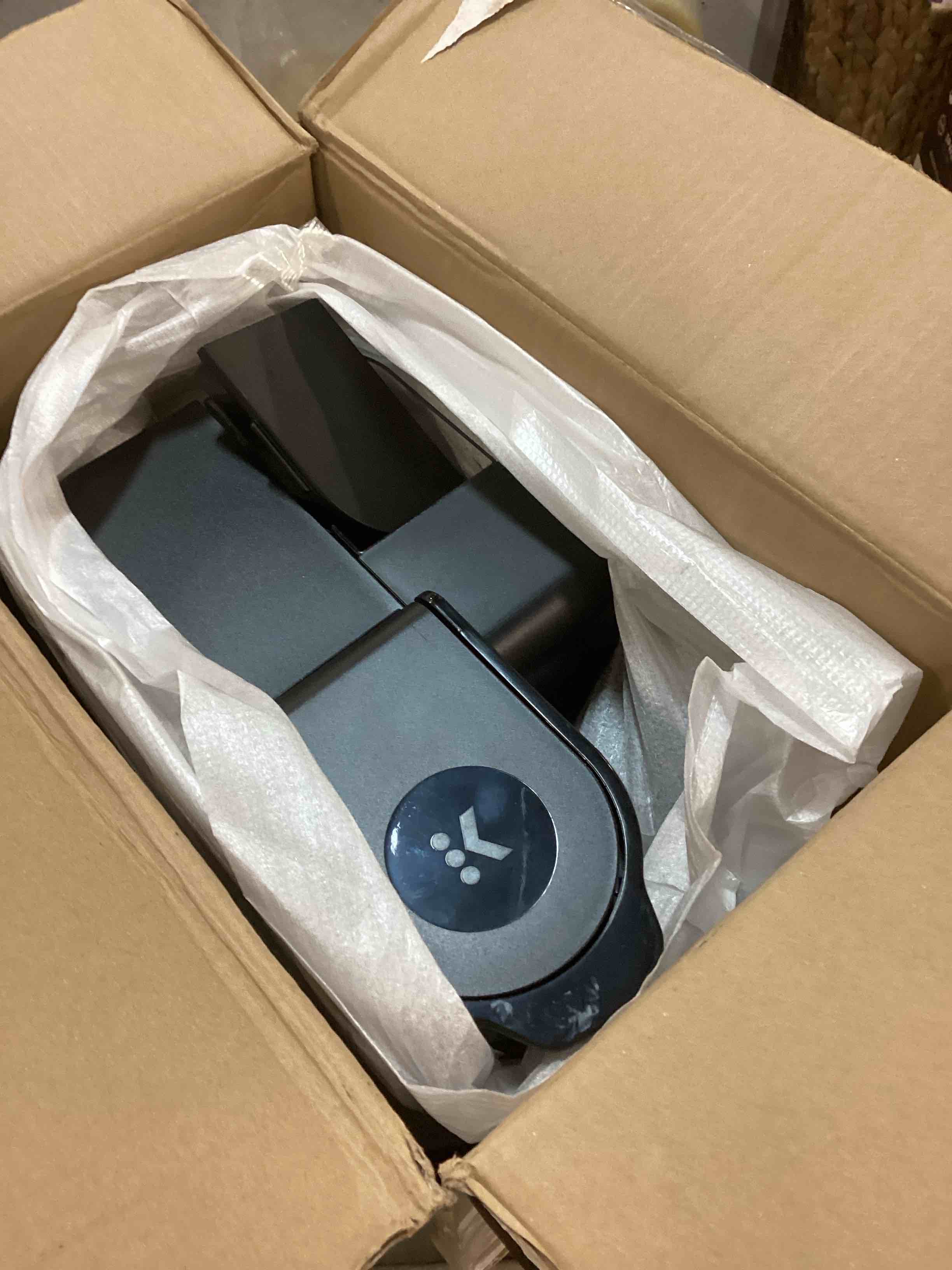 https://s3.amazonaws.com/lotting-images-prod/bidfta/GRN5771940_1704921013114.jpeg