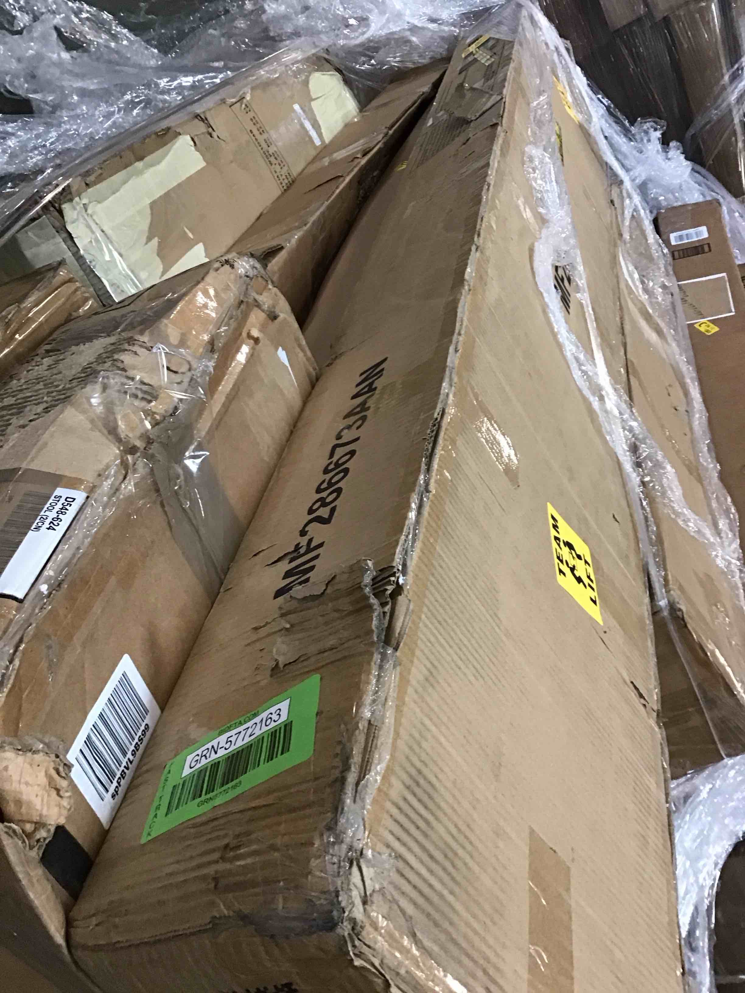 https://s3.amazonaws.com/lotting-images-prod/bidfta/GRN5772163_1704997760633.jpeg