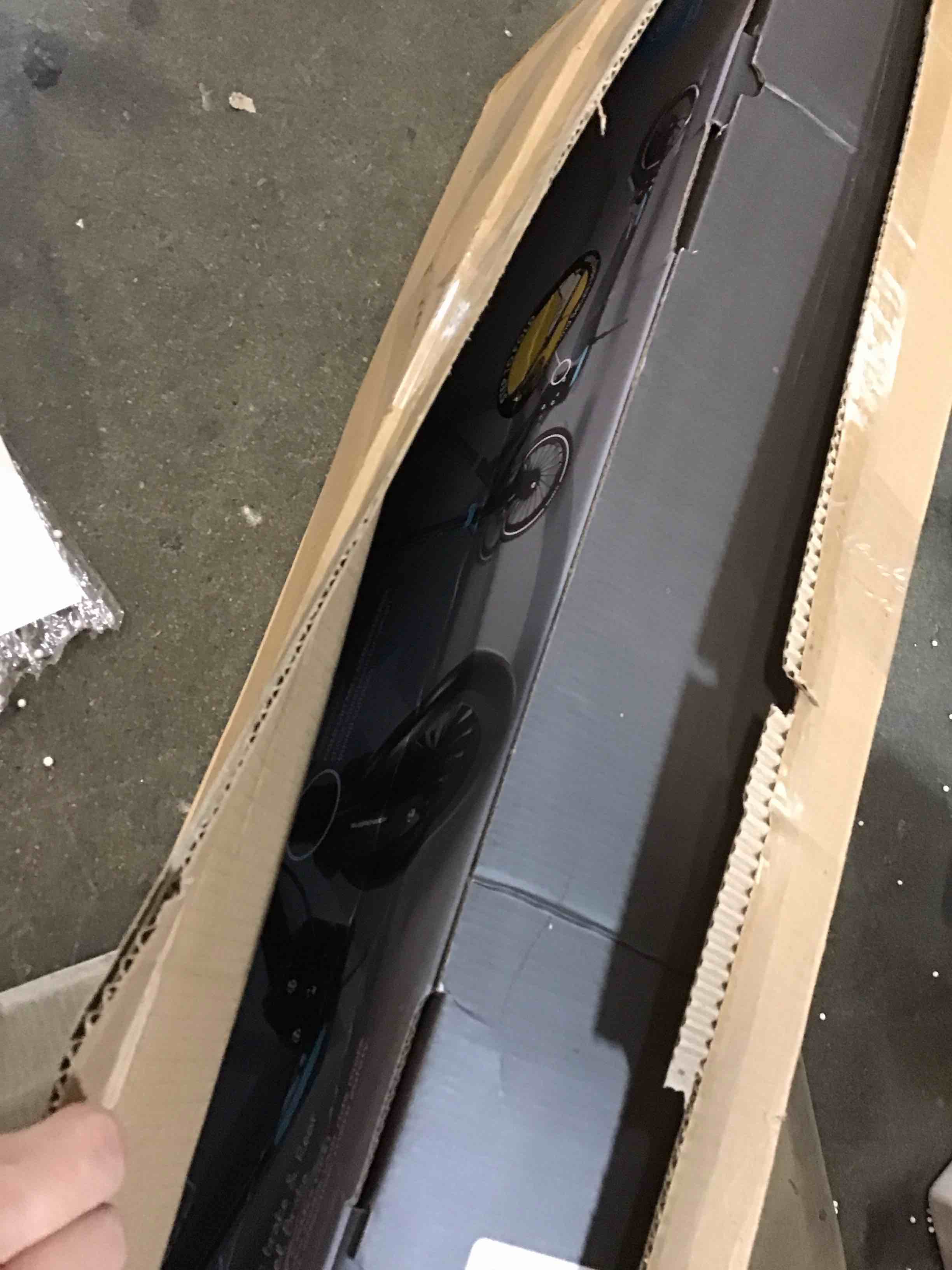 https://s3.amazonaws.com/lotting-images-prod/bidfta/GRN5772321_1705066907860.jpeg
