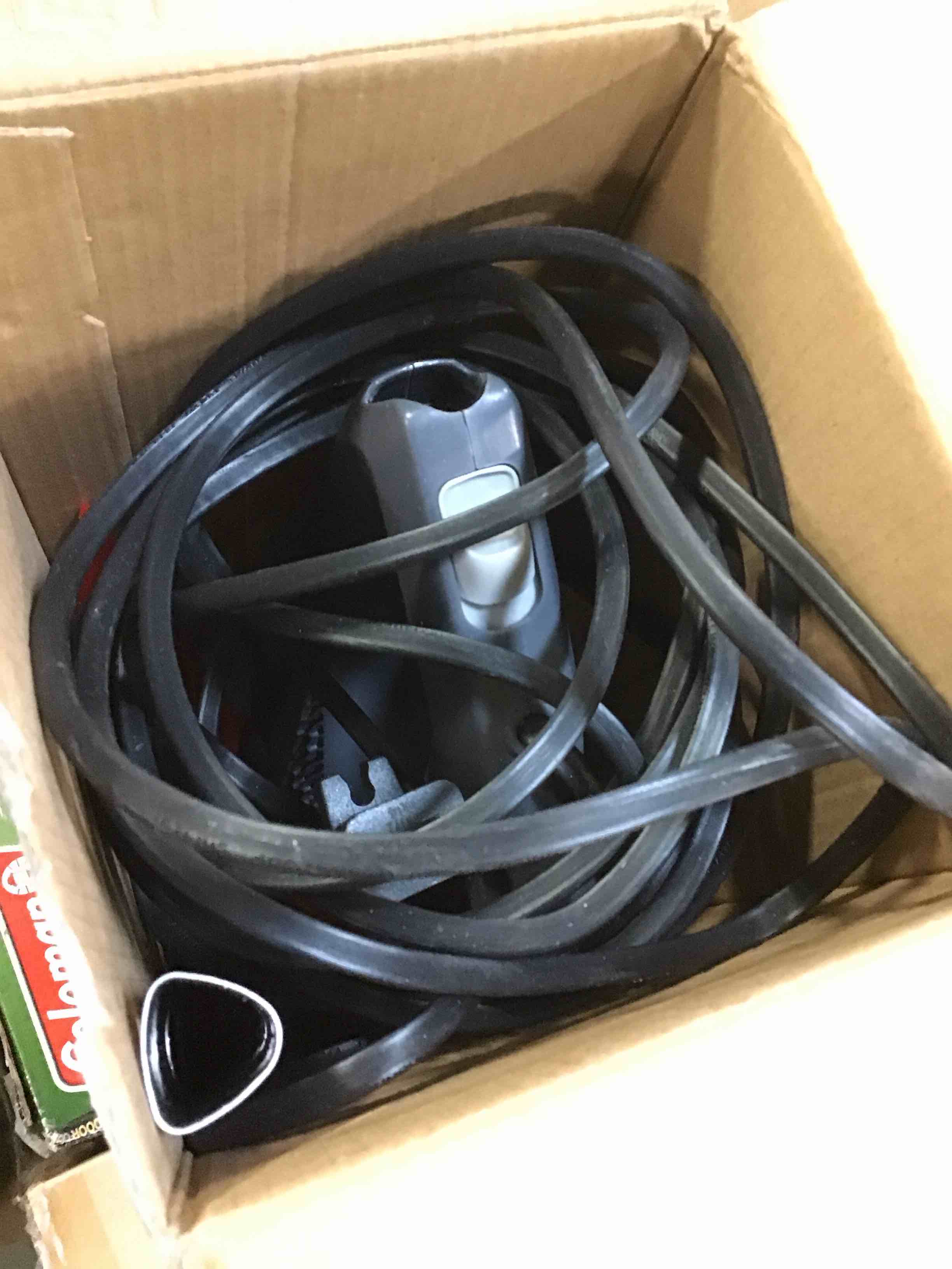 https://s3.amazonaws.com/lotting-images-prod/bidfta/GRN5773331_1704220938368.jpeg