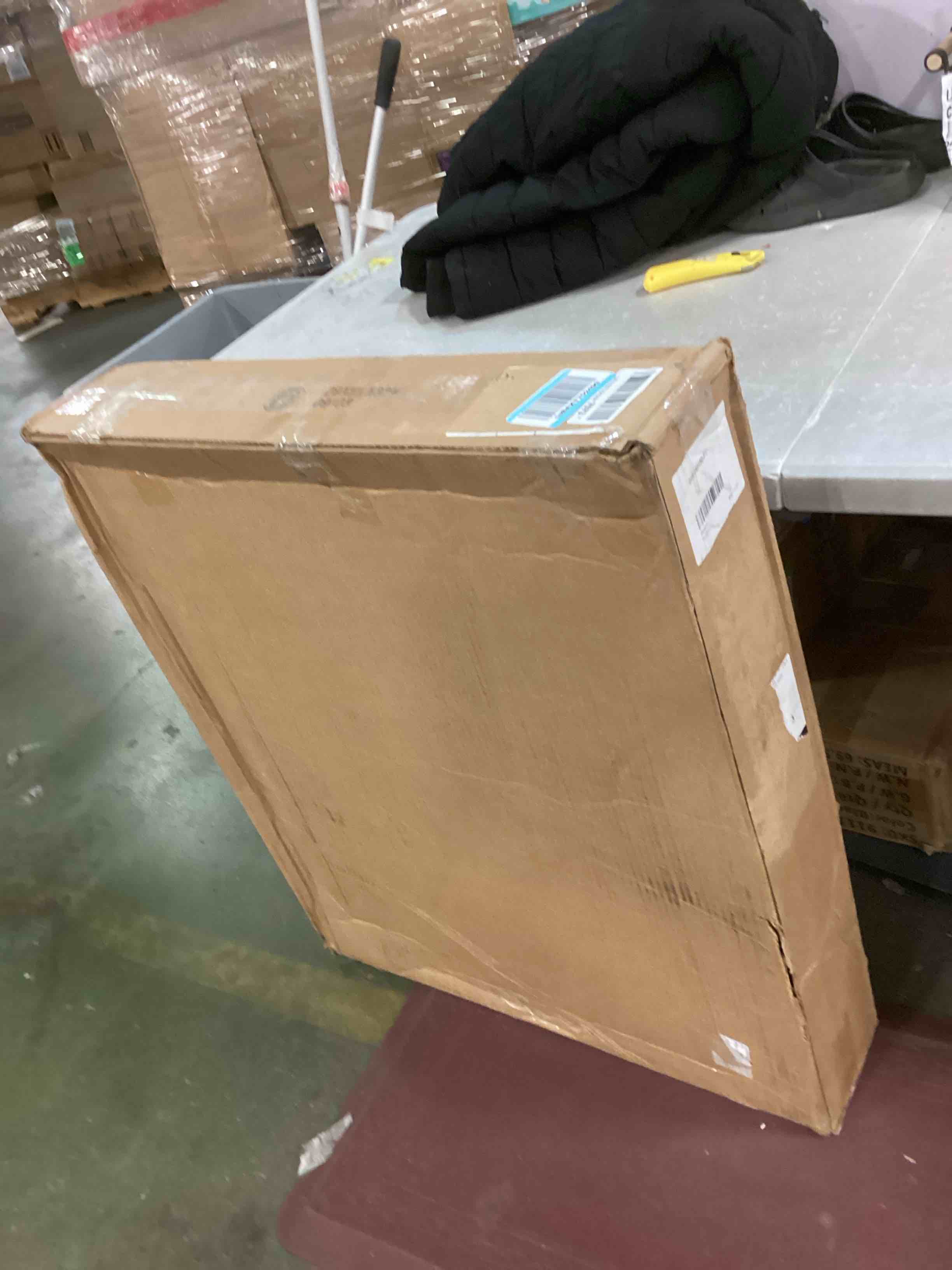 https://s3.amazonaws.com/lotting-images-prod/bidfta/GRN5774041_1704284398366.jpeg