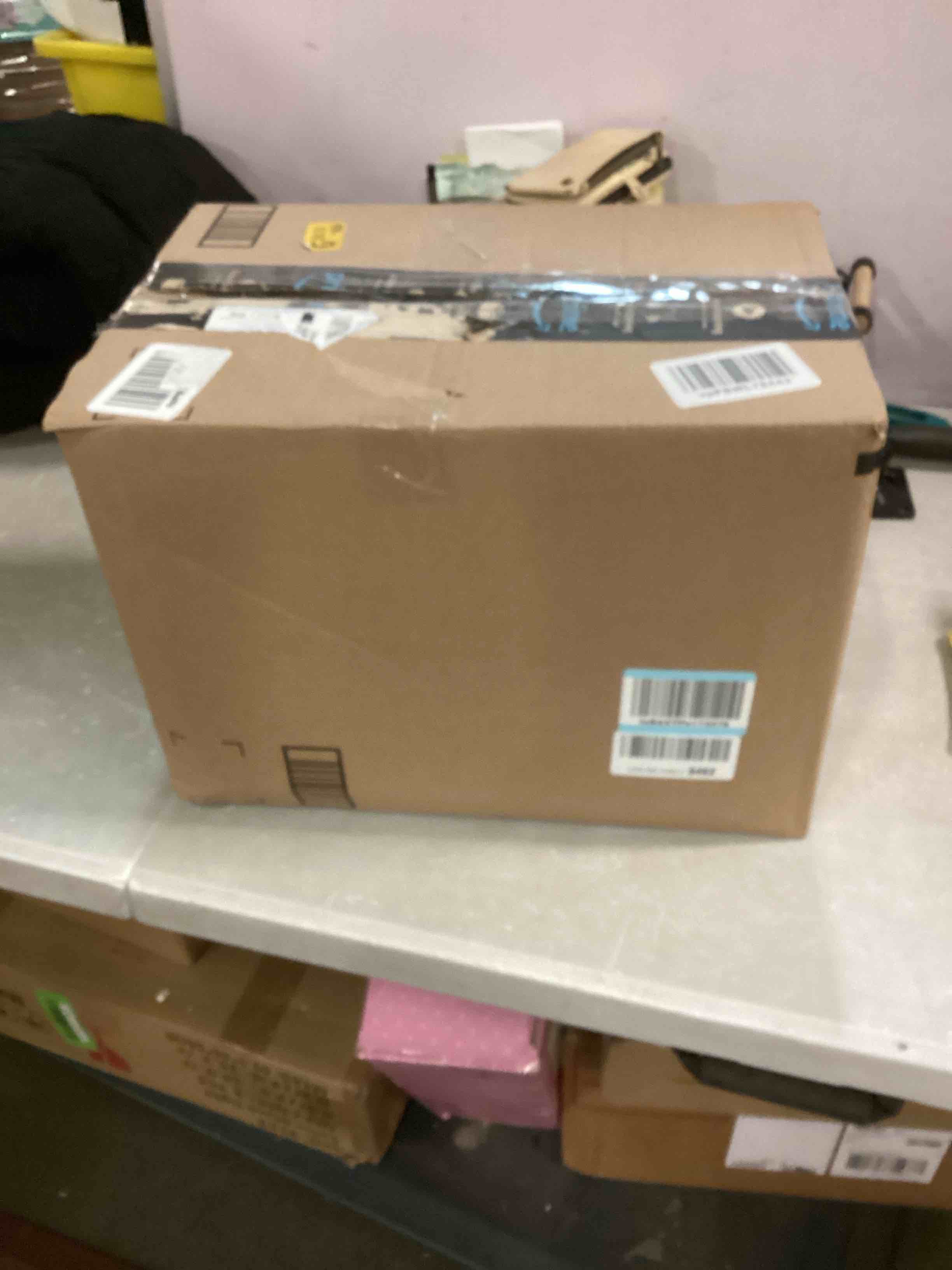 https://s3.amazonaws.com/lotting-images-prod/bidfta/GRN5774051_1704285936451.jpeg