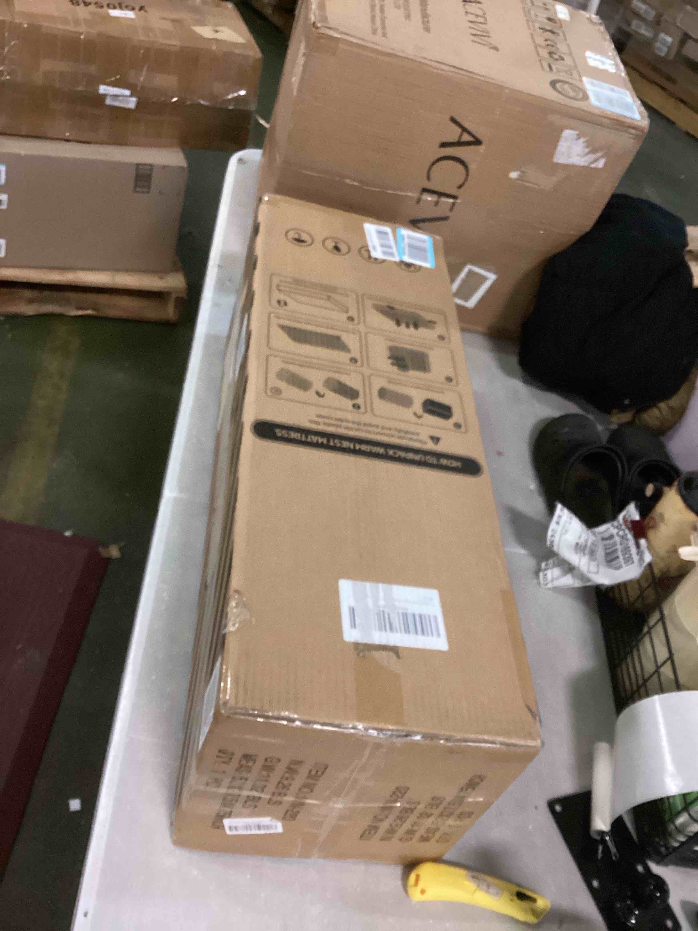 https://s3.amazonaws.com/lotting-images-prod/bidfta/GRN5774076_1704288776849.jpeg