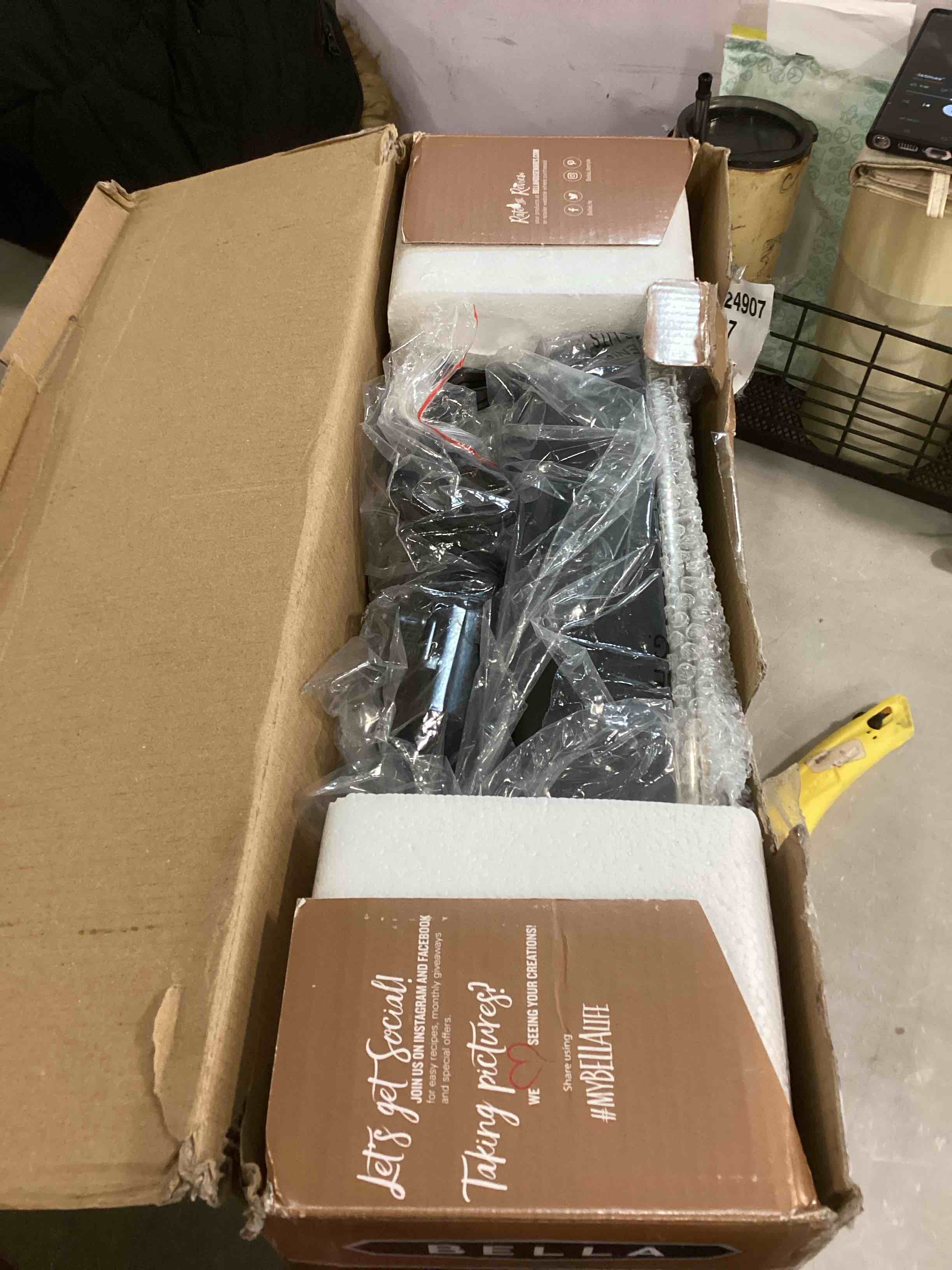 https://s3.amazonaws.com/lotting-images-prod/bidfta/GRN5774078_1704288971037.jpeg