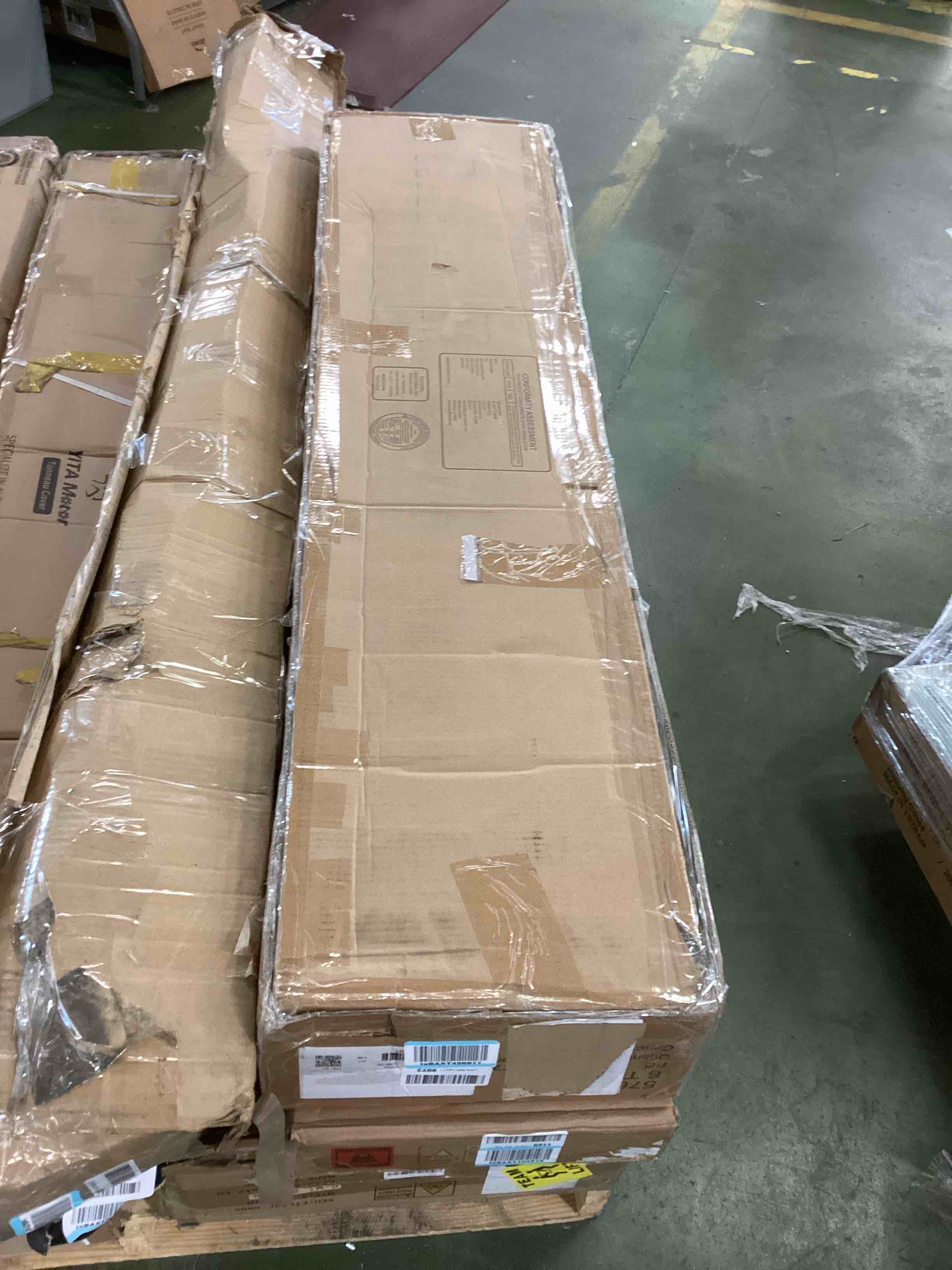 https://s3.amazonaws.com/lotting-images-prod/bidfta/GRN5774126_1704297356769.jpeg