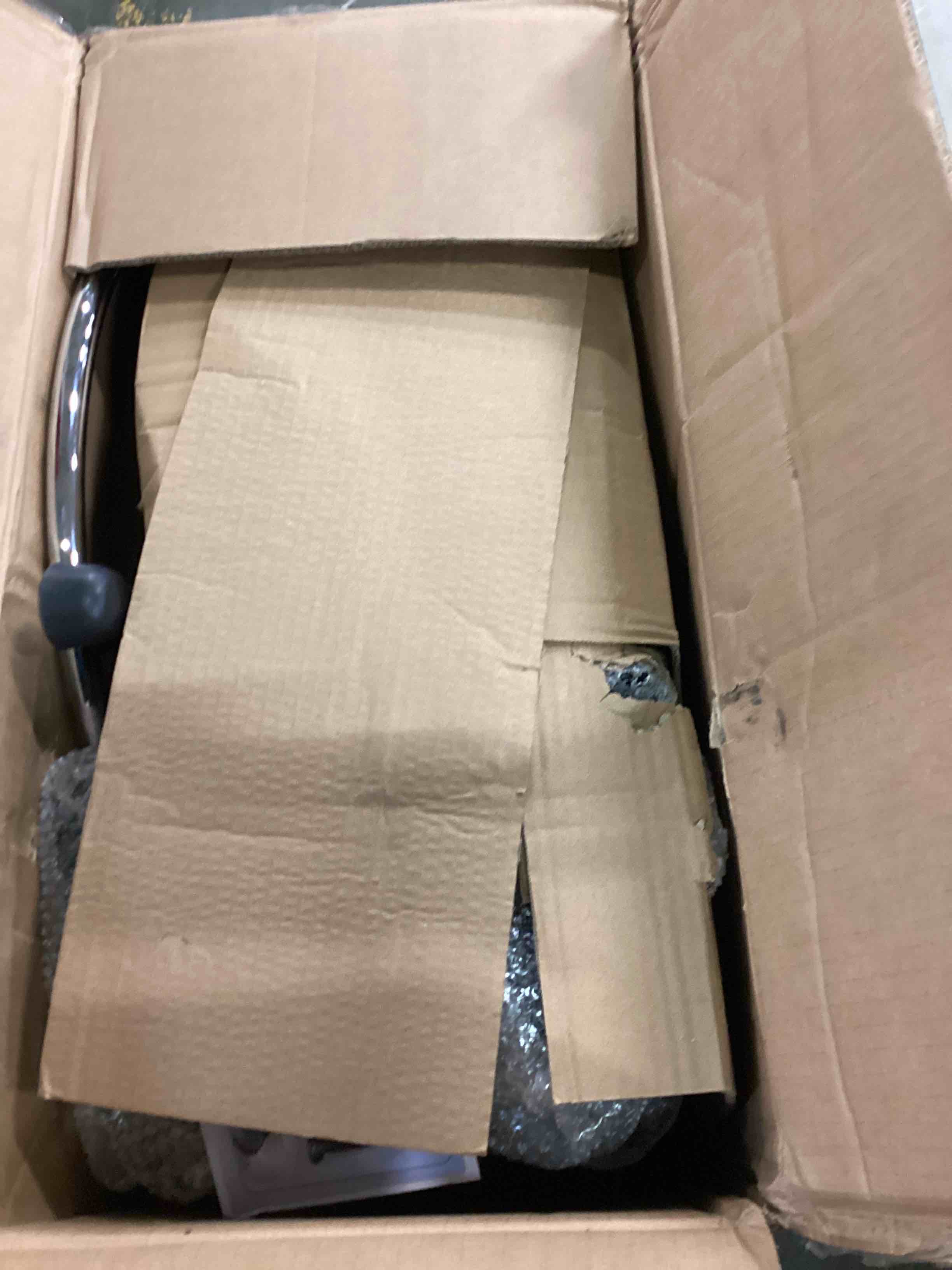 https://s3.amazonaws.com/lotting-images-prod/bidfta/GRN5774309_1704376757810.jpeg