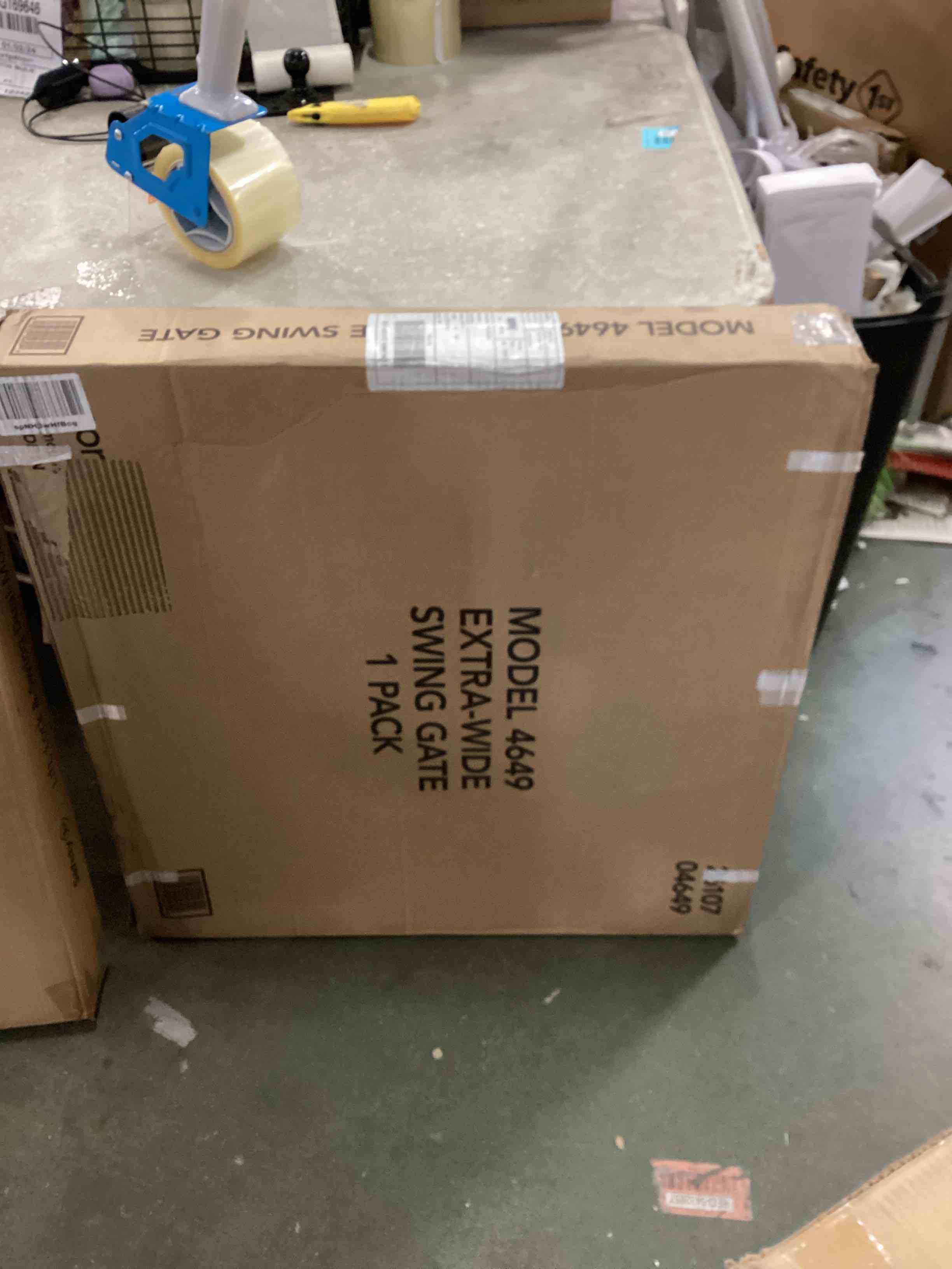 https://s3.amazonaws.com/lotting-images-prod/bidfta/GRN5774325_1704378613599.jpeg
