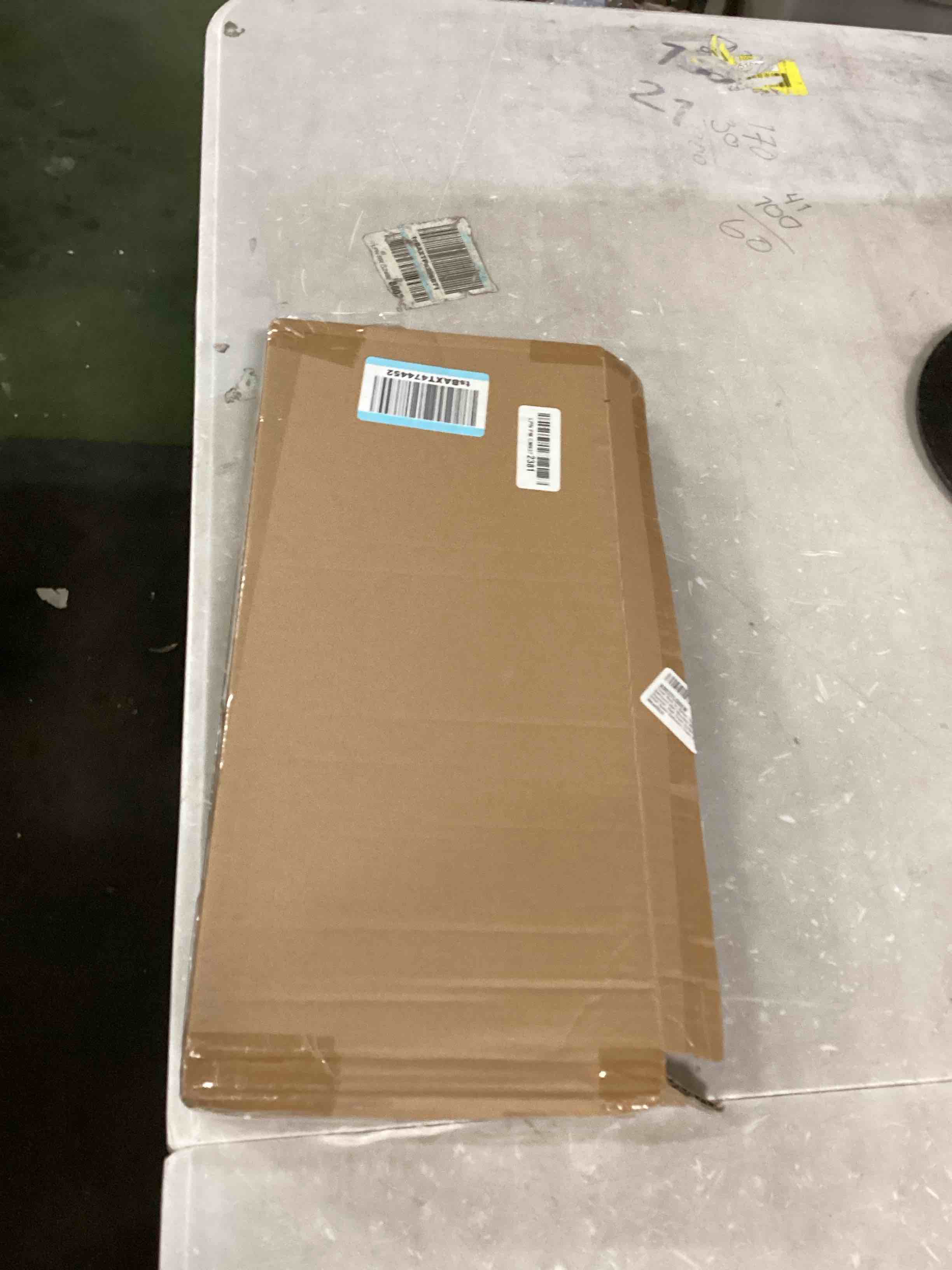 https://s3.amazonaws.com/lotting-images-prod/bidfta/GRN5775008_1705061759046.jpeg