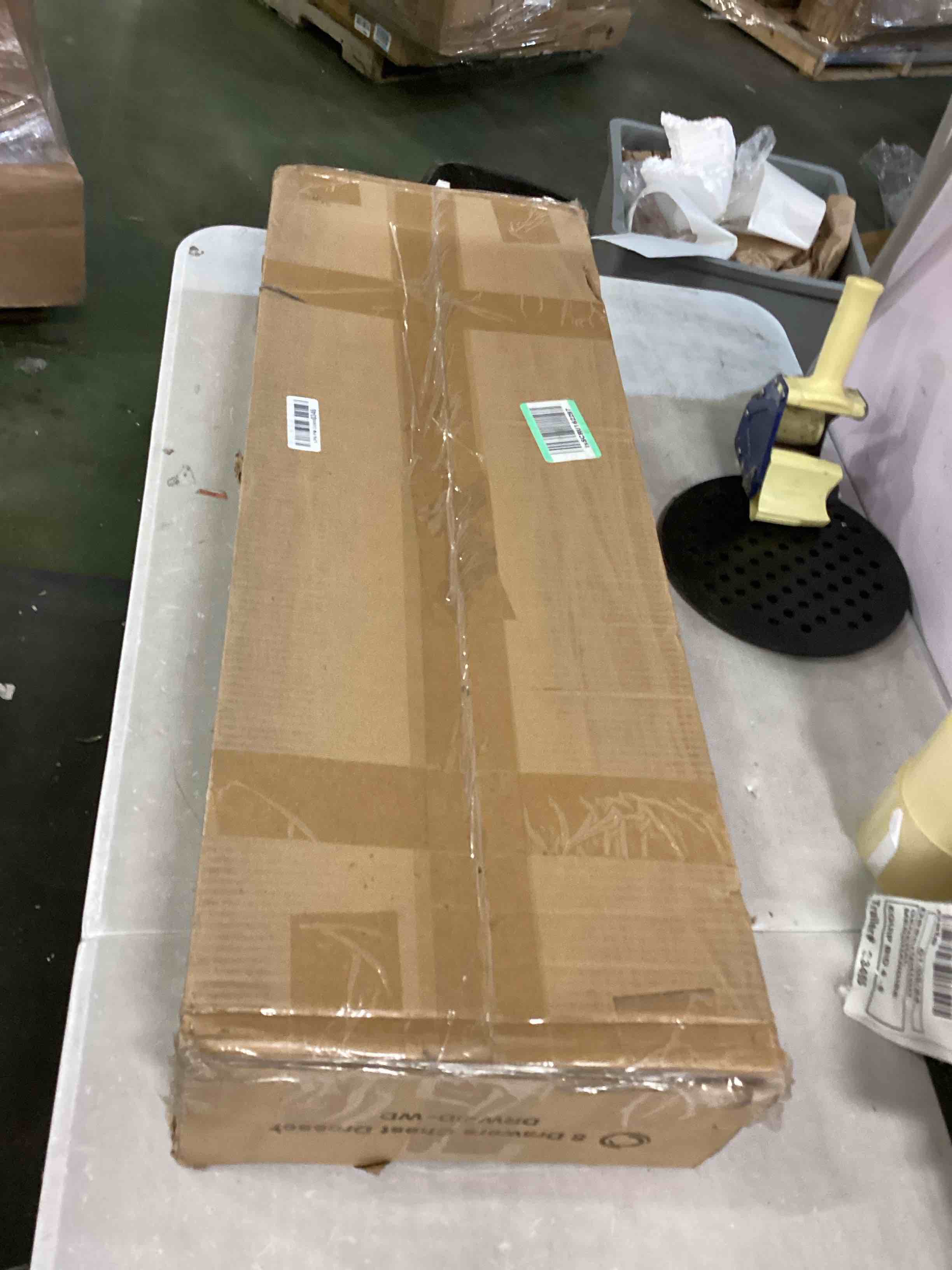 https://s3.amazonaws.com/lotting-images-prod/bidfta/GRN5775038_1705066454070.jpeg