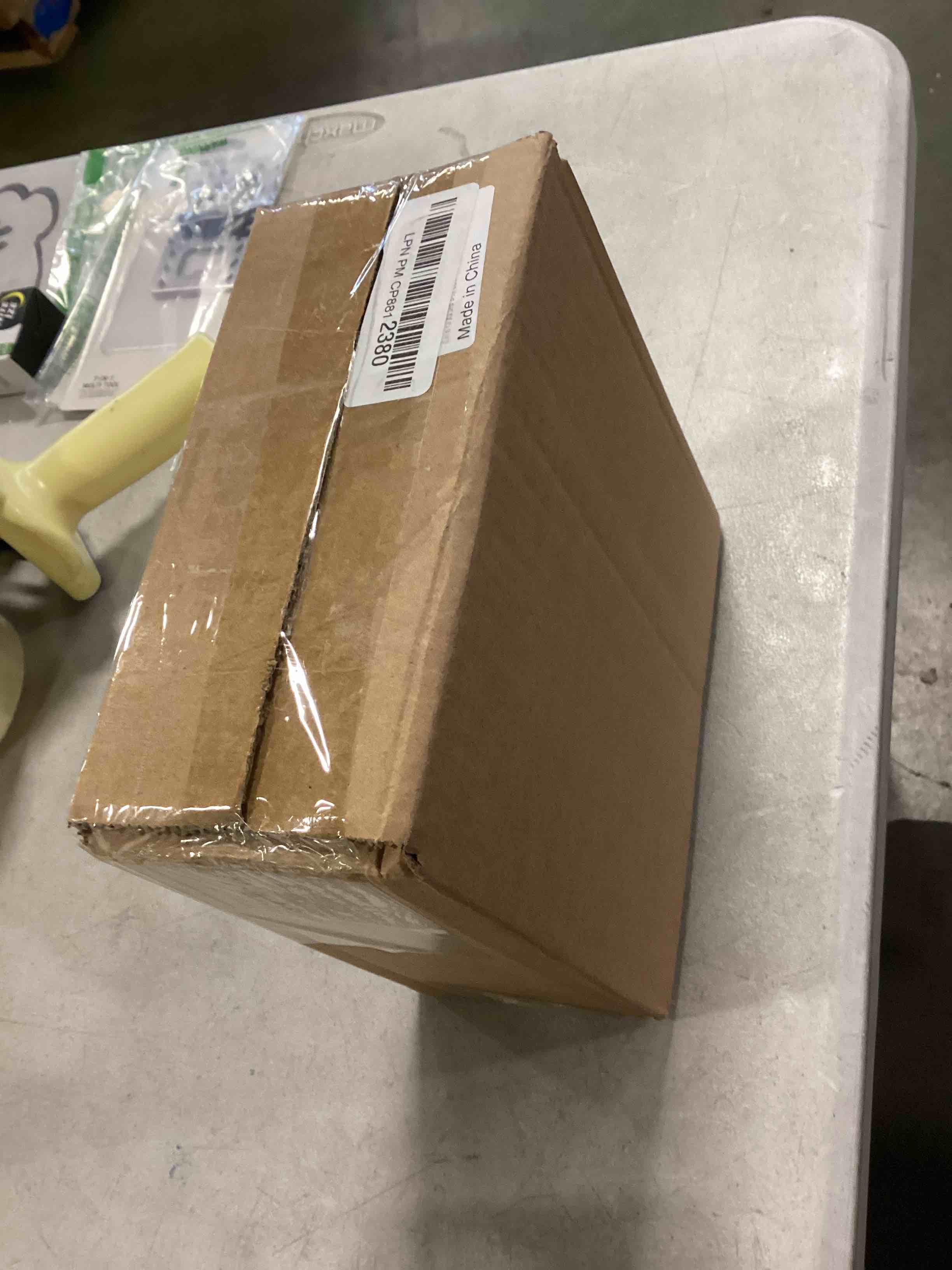 https://s3.amazonaws.com/lotting-images-prod/bidfta/GRN5777685_1704374826611.jpeg