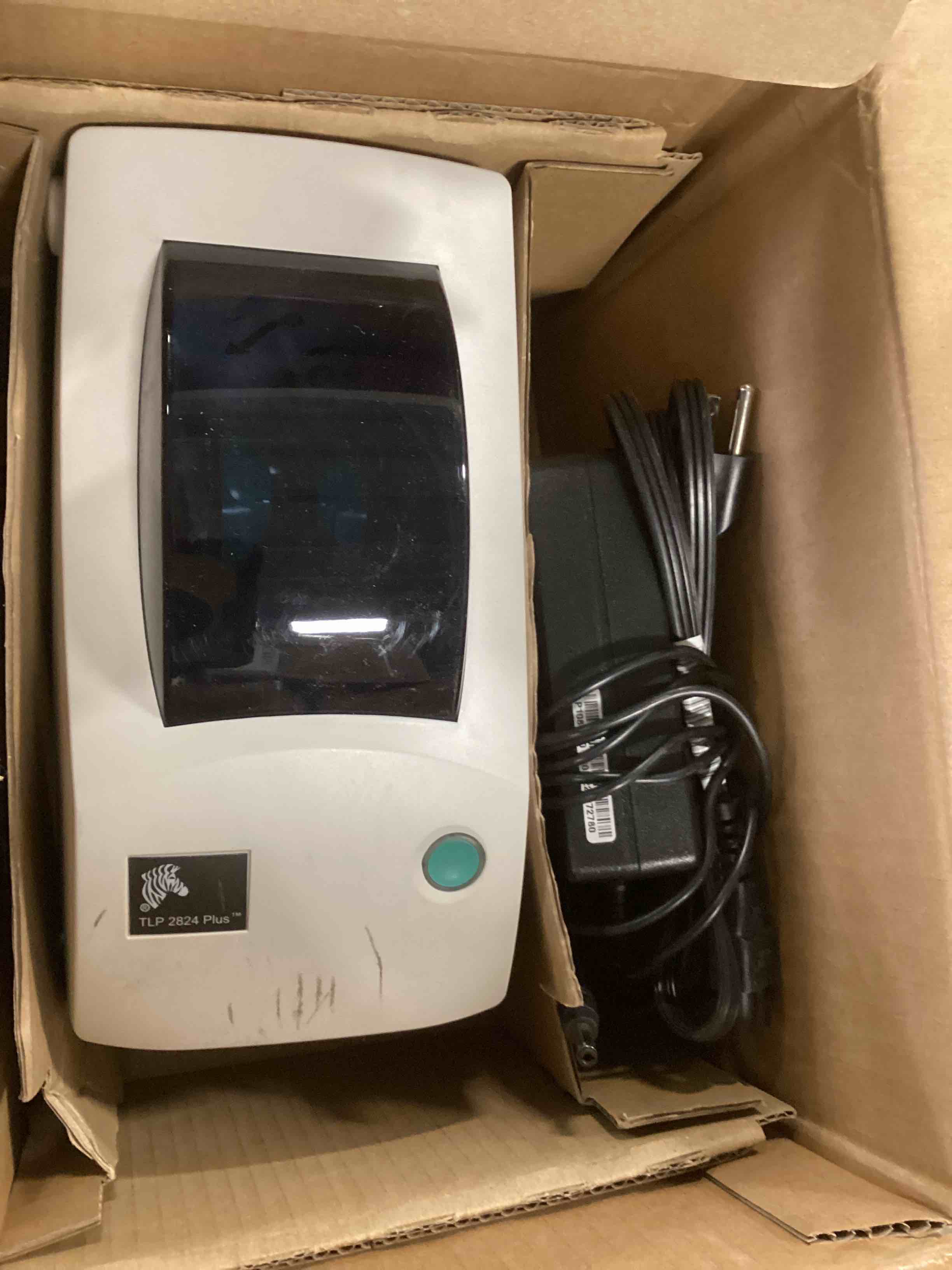 https://s3.amazonaws.com/lotting-images-prod/bidfta/GRN5777819_1704723343463.jpeg