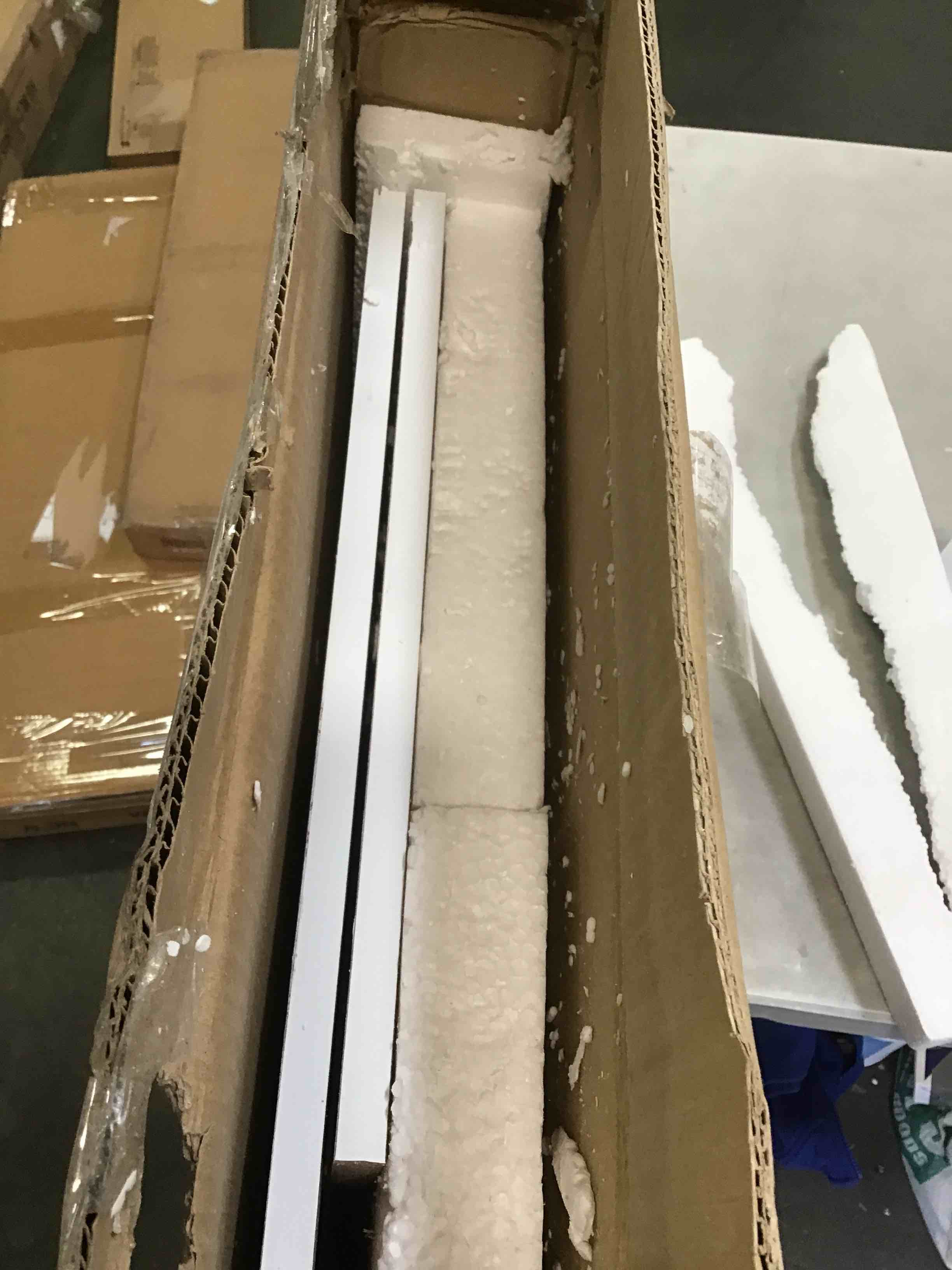 https://s3.amazonaws.com/lotting-images-prod/bidfta/GRN5779731_1705002410448.jpeg