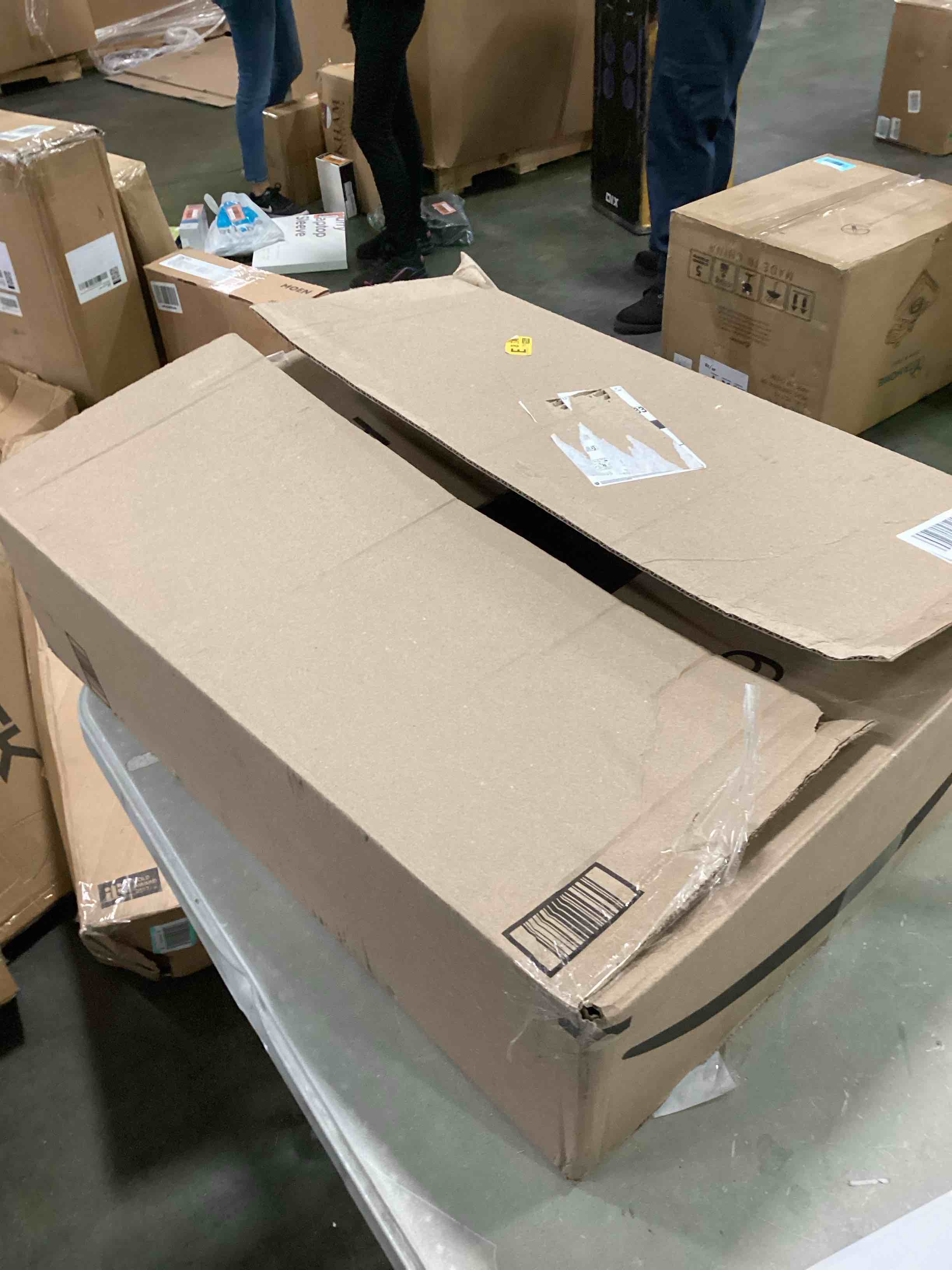 https://s3.amazonaws.com/lotting-images-prod/bidfta/GRN5794339_1712587746709.jpeg