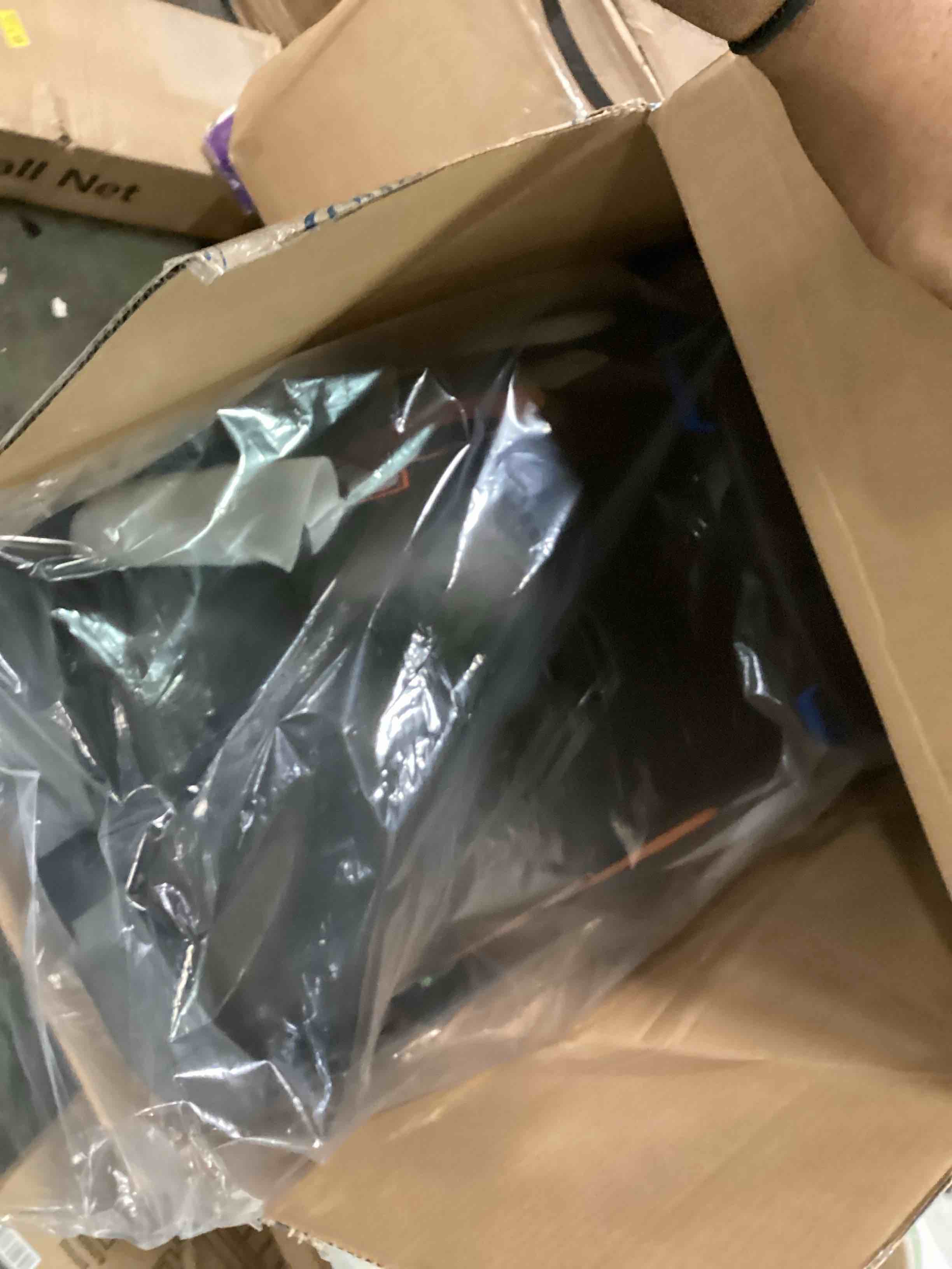 https://s3.amazonaws.com/lotting-images-prod/bidfta/GRN5794523_1712682976455.jpeg