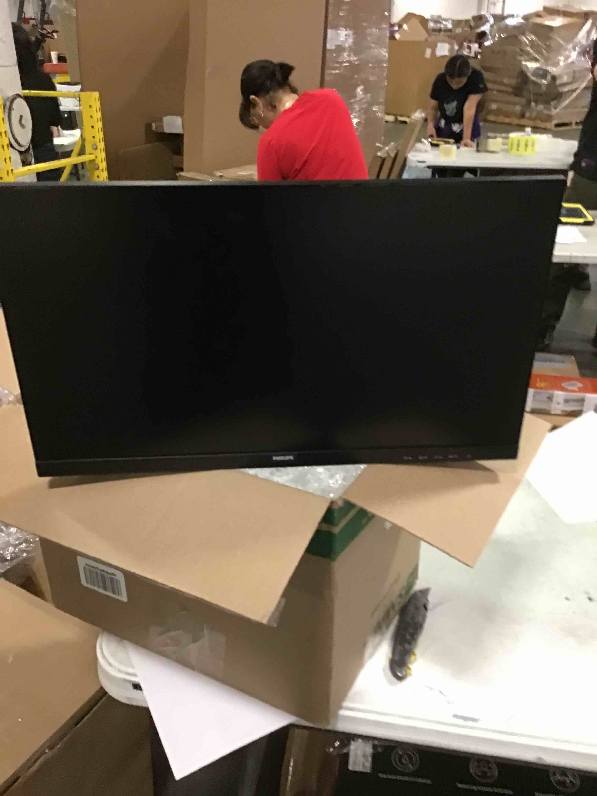 https://s3.amazonaws.com/lotting-images-prod/bidfta/GRN5794635_1712751851650.jpeg
