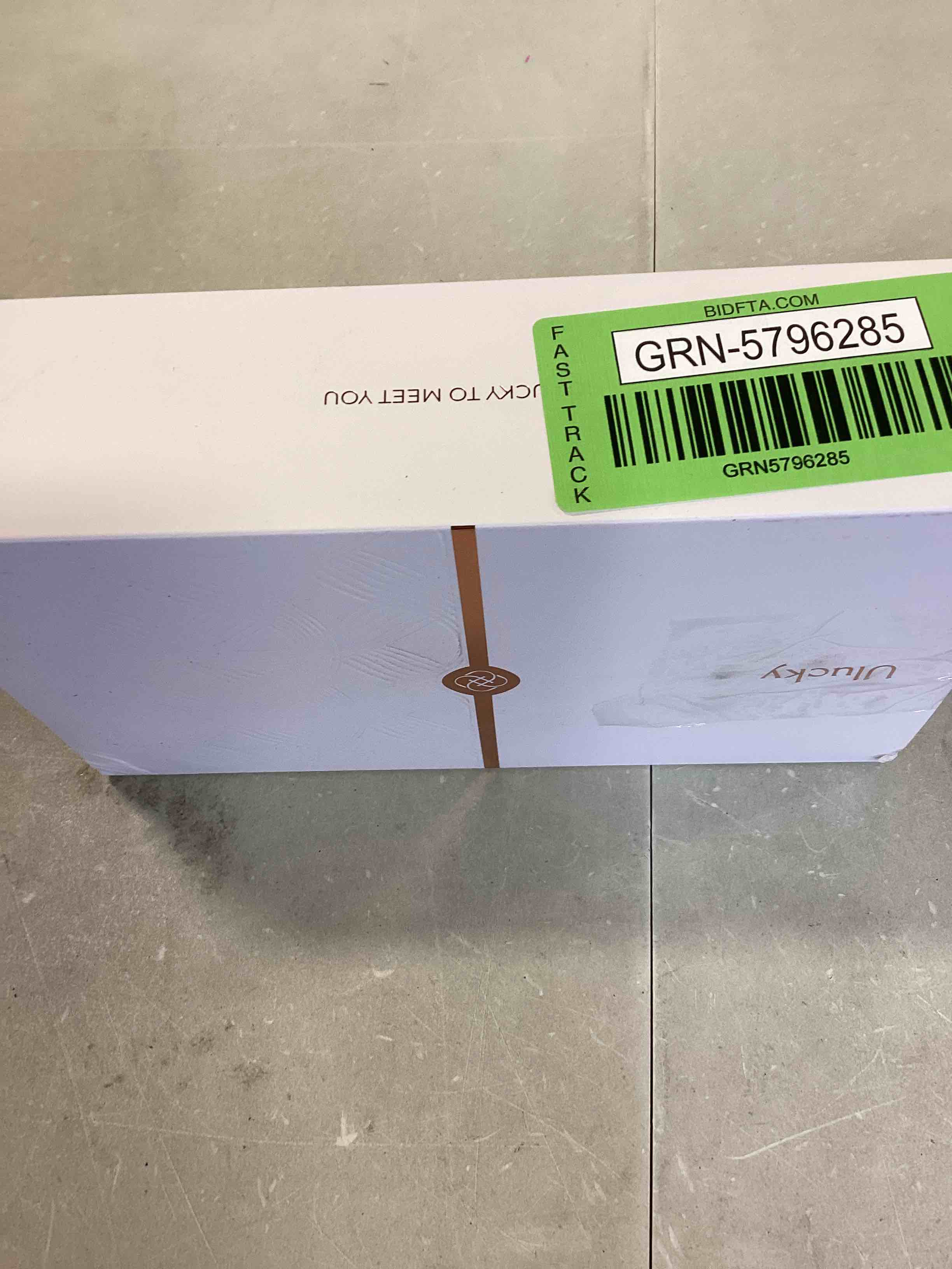 https://s3.amazonaws.com/lotting-images-prod/bidfta/GRN5796285_1713185555652.jpeg