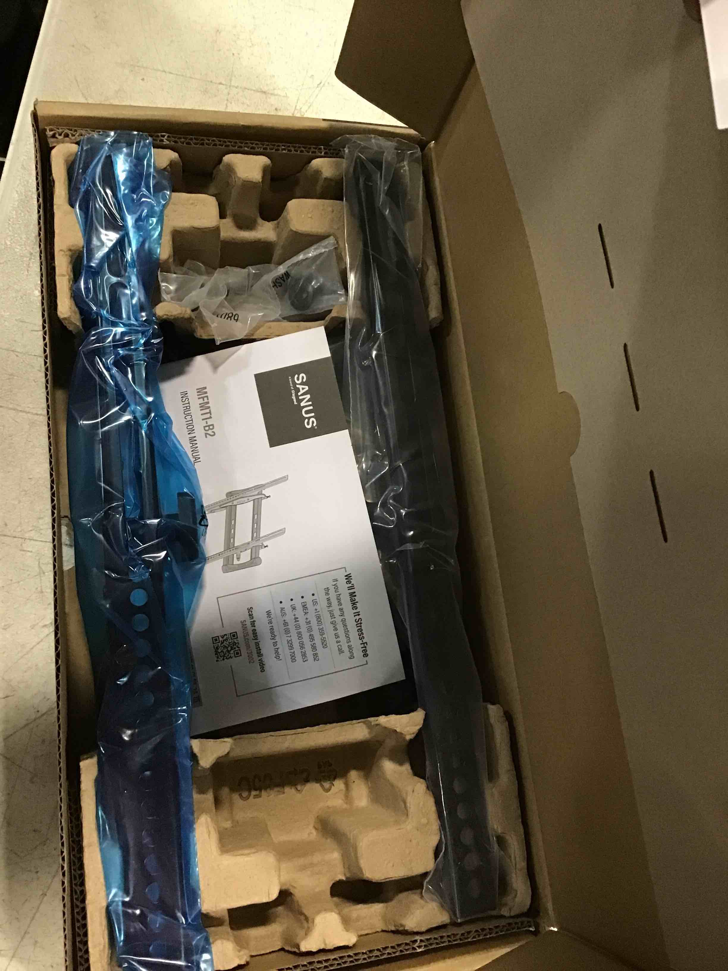https://s3.amazonaws.com/lotting-images-prod/bidfta/GRN5796471_1710515189975.jpeg