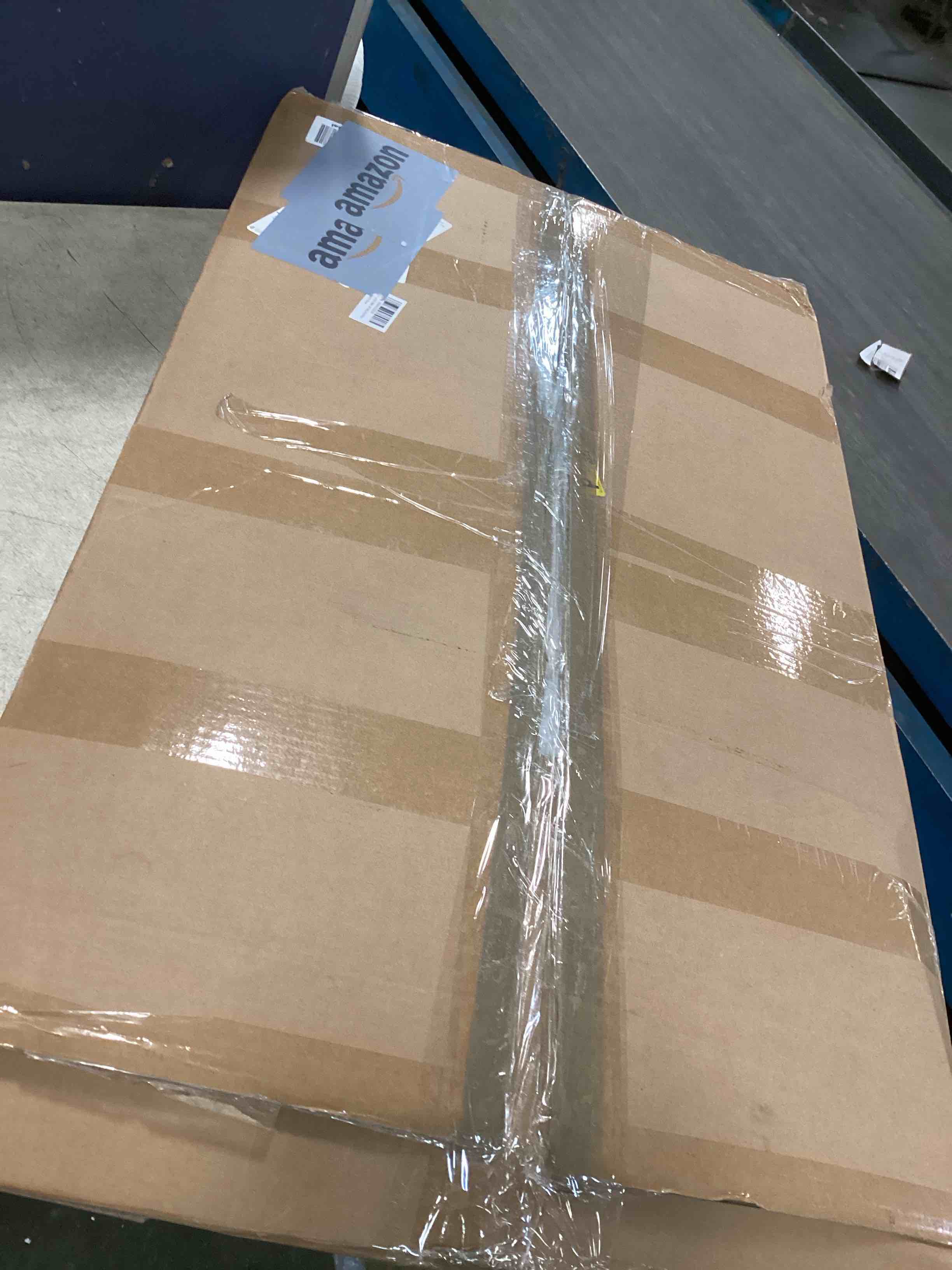 https://s3.amazonaws.com/lotting-images-prod/bidfta/GRN5796699_1710599457228.jpeg