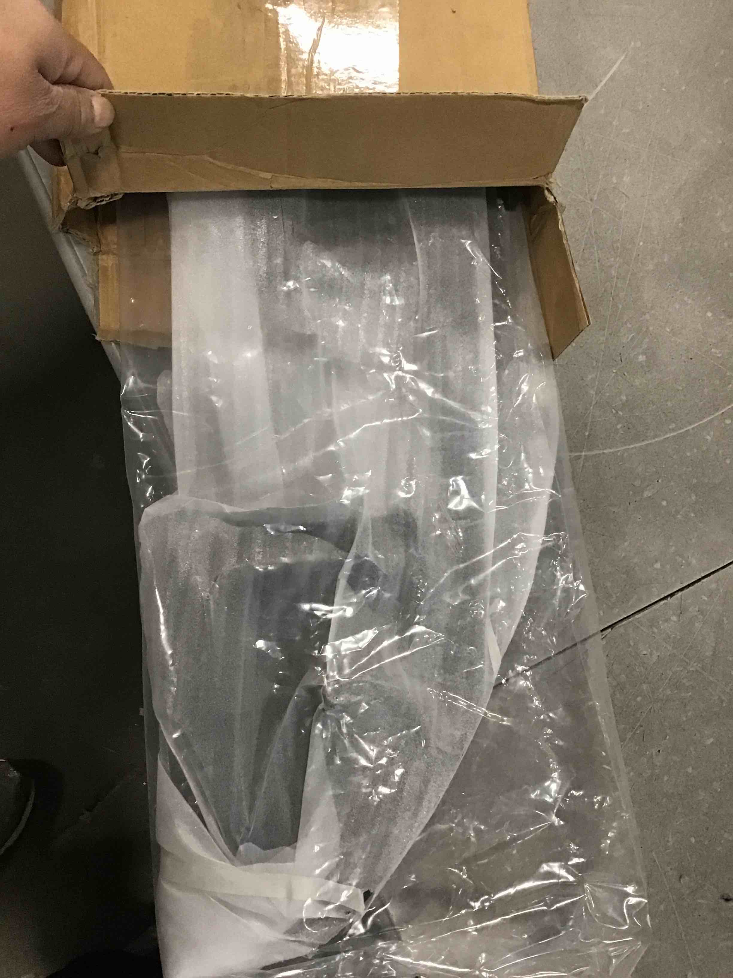 https://s3.amazonaws.com/lotting-images-prod/bidfta/GRN5796999_1710853957968.jpeg
