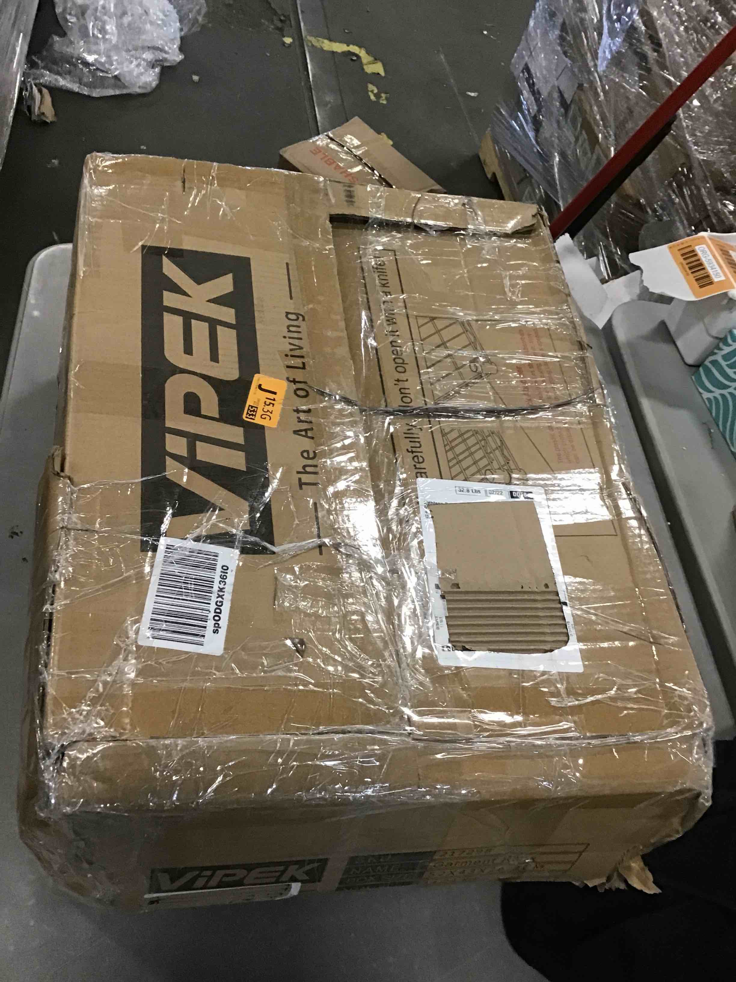 https://s3.amazonaws.com/lotting-images-prod/bidfta/GRN5797014_1710855924724.jpeg