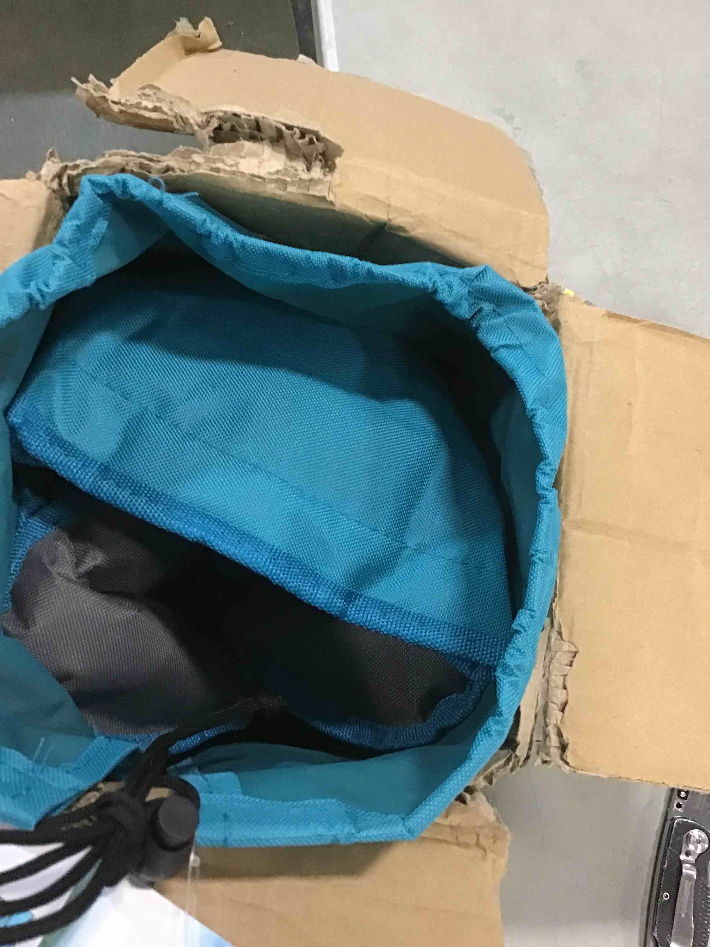https://s3.amazonaws.com/lotting-images-prod/bidfta/GRN5797224_1710939783958.jpeg
