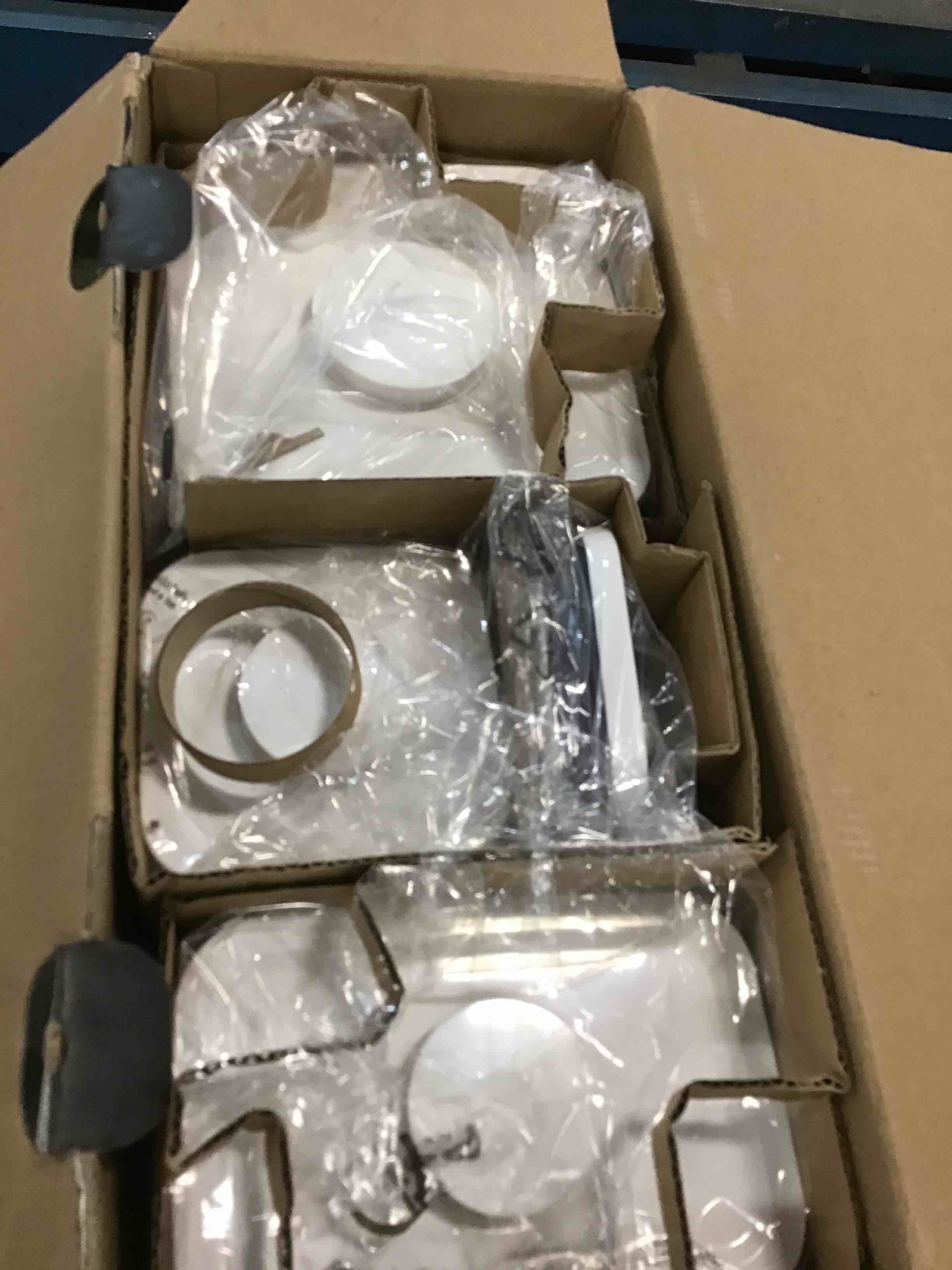 https://s3.amazonaws.com/lotting-images-prod/bidfta/GRN5797296_1710947180521.jpeg