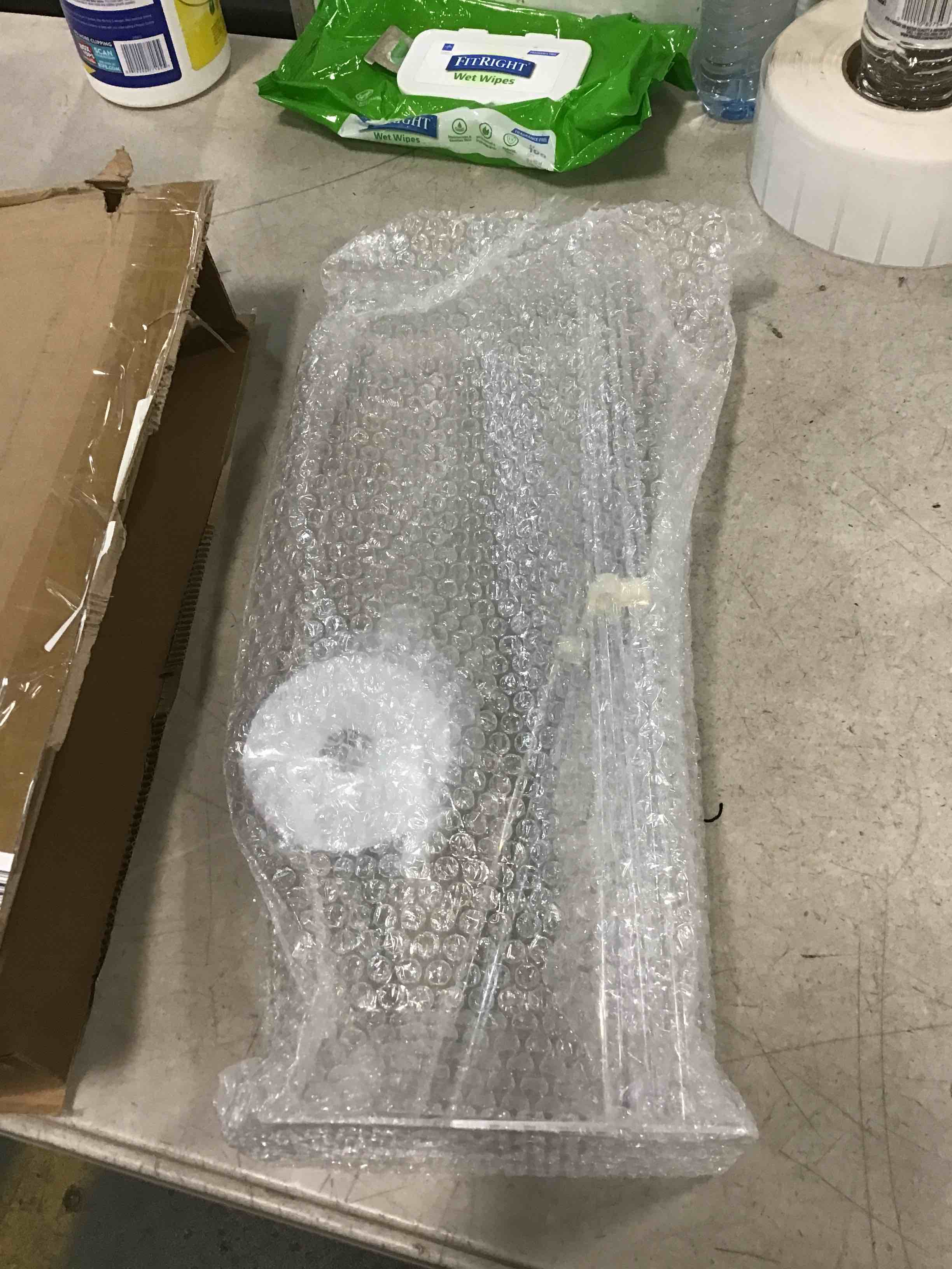 https://s3.amazonaws.com/lotting-images-prod/bidfta/GRN5797736_1711114076334.jpeg