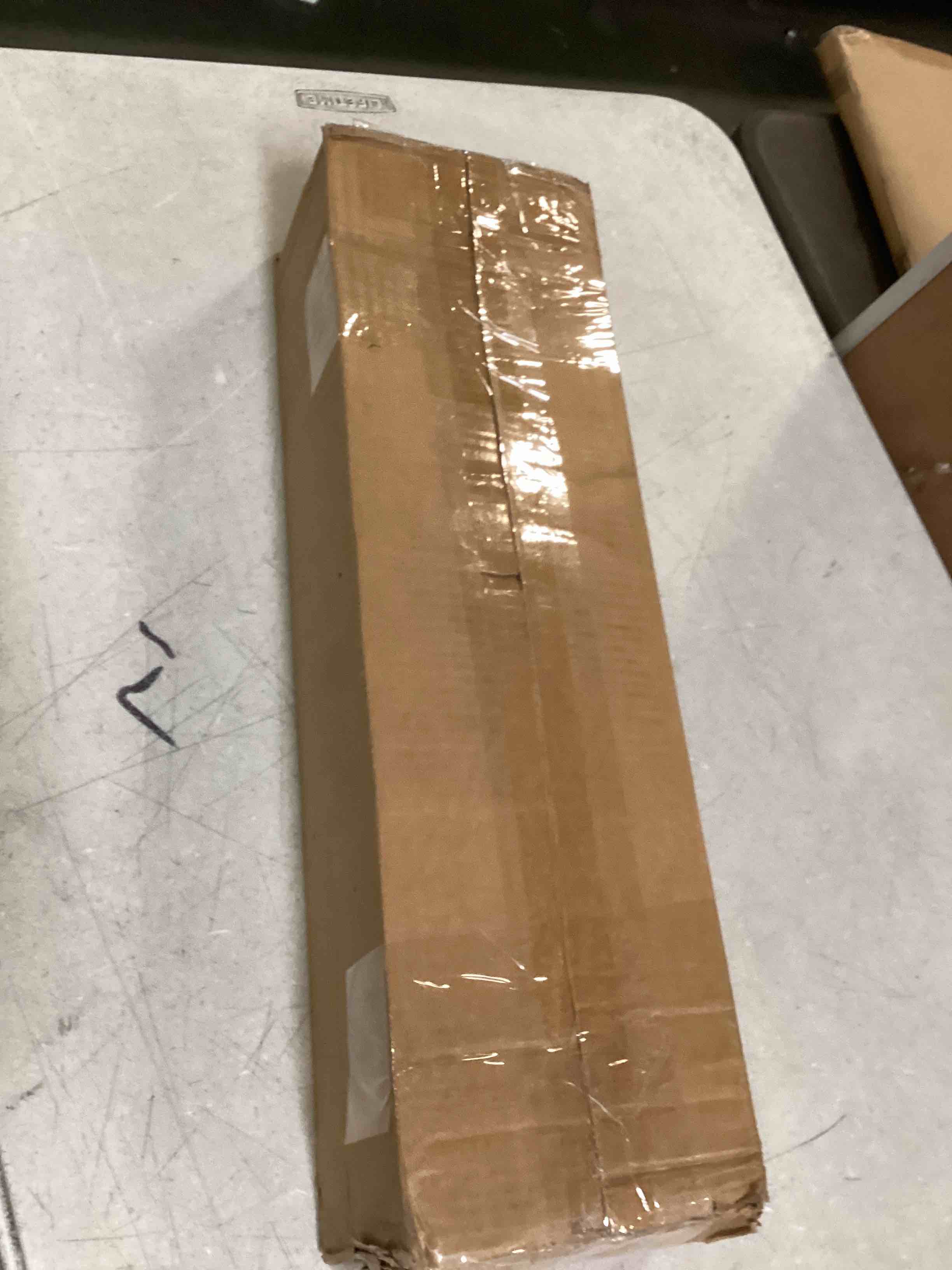 https://s3.amazonaws.com/lotting-images-prod/bidfta/GRN5799055_1710869851470.jpeg