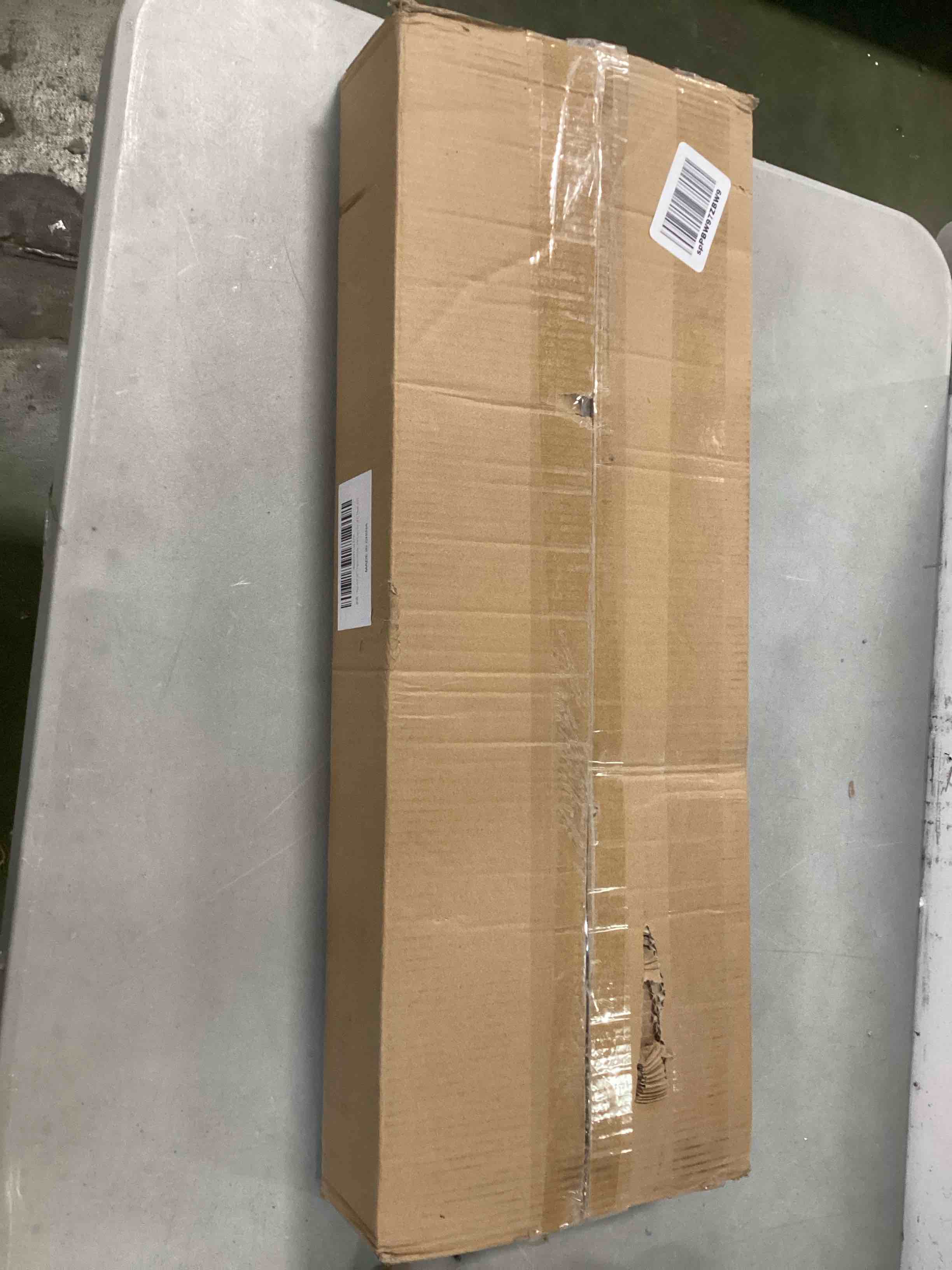 https://s3.amazonaws.com/lotting-images-prod/bidfta/GRN5800019_1710943072800.jpeg