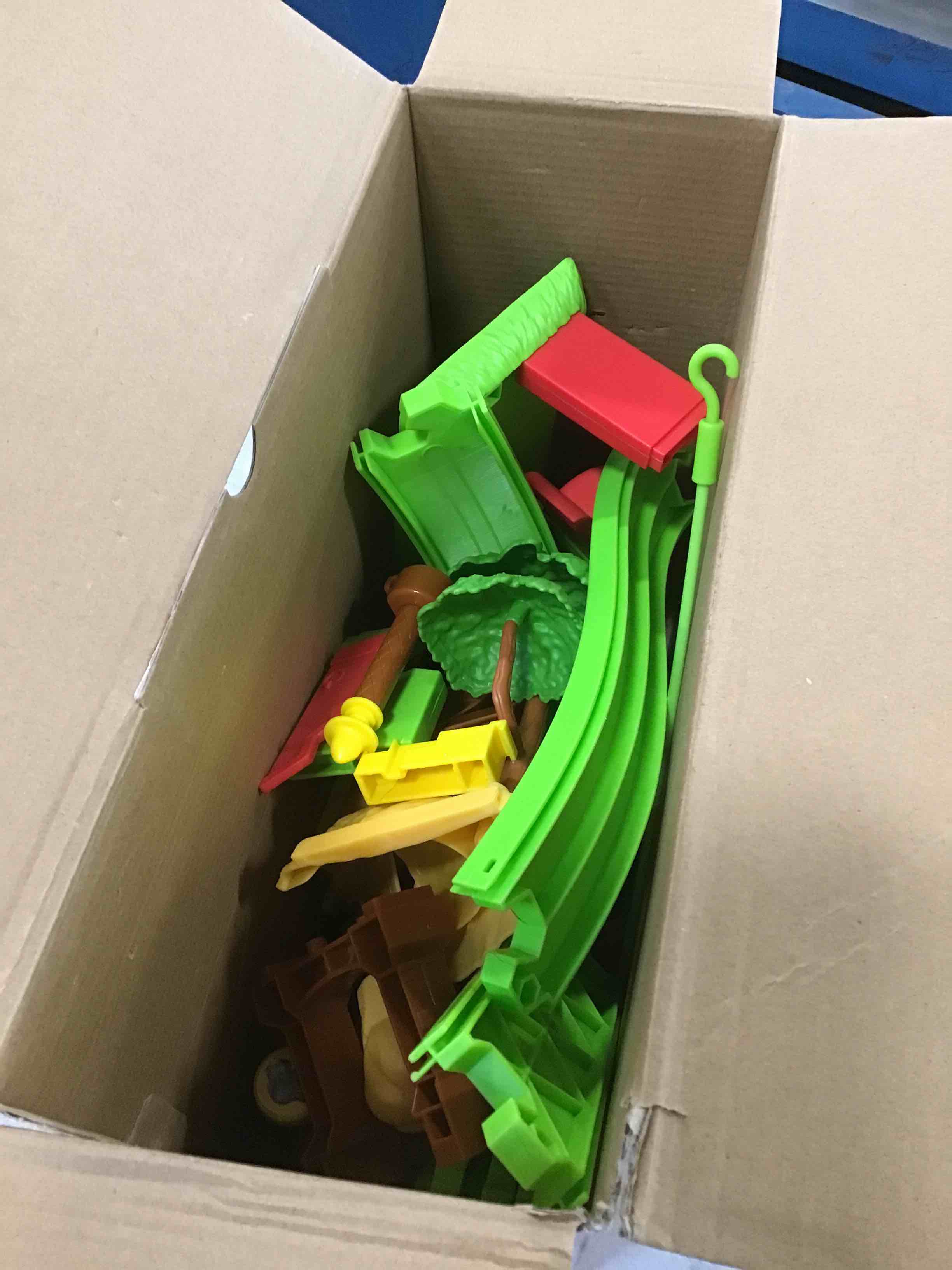 https://s3.amazonaws.com/lotting-images-prod/bidfta/GRN5800640_1711464530797.jpeg