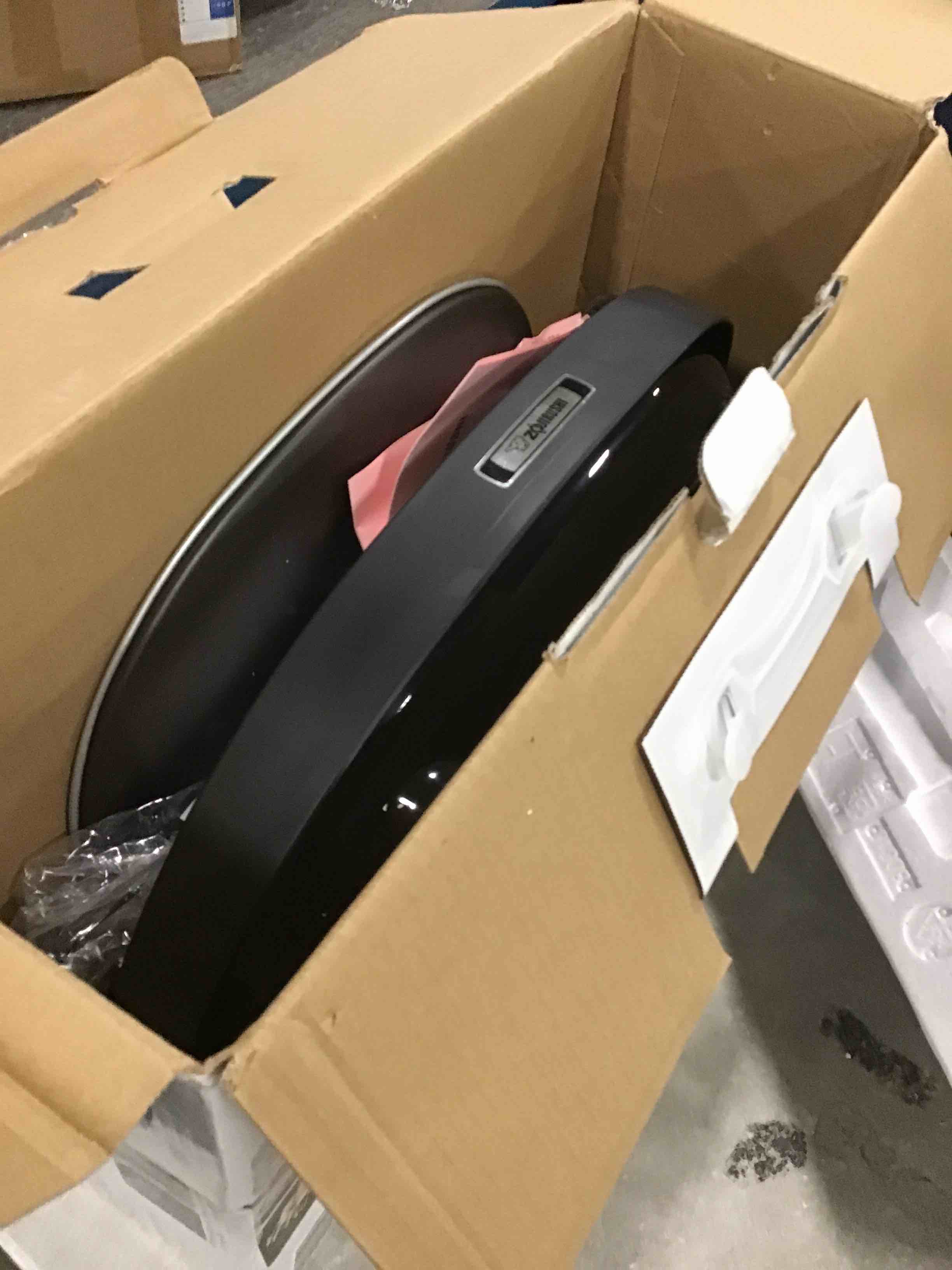 https://s3.amazonaws.com/lotting-images-prod/bidfta/GRN5801167_1710506936723.jpeg