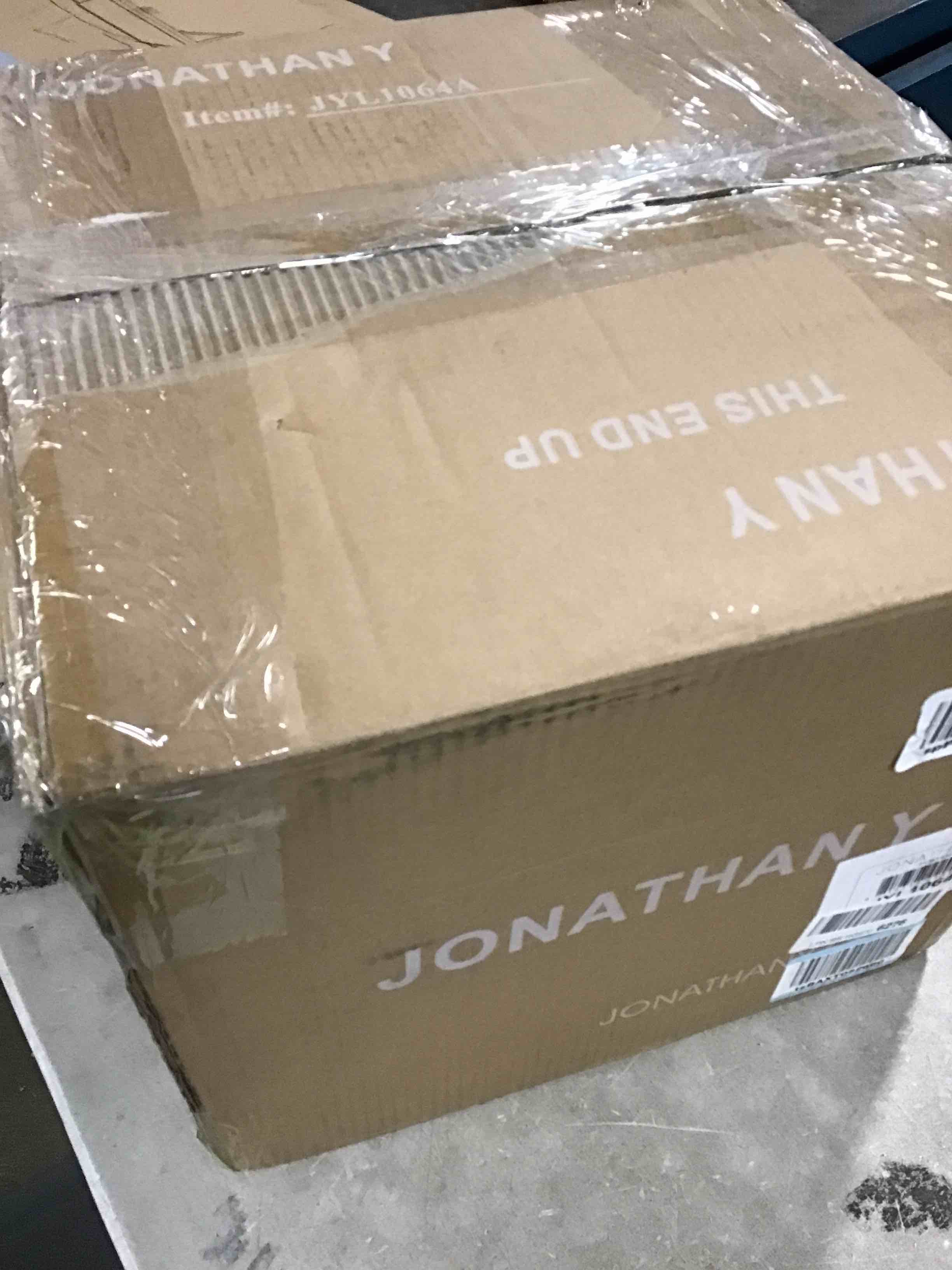 https://s3.amazonaws.com/lotting-images-prod/bidfta/GRN5801216_1710513490352.jpeg