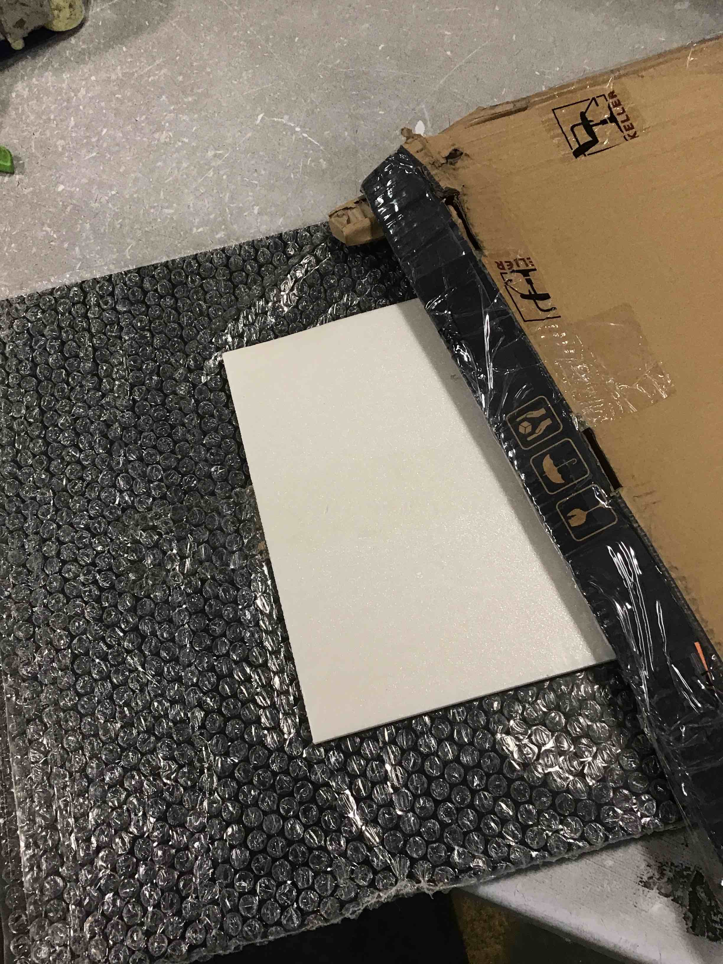 https://s3.amazonaws.com/lotting-images-prod/bidfta/GRN5801924_1710942772594.jpeg