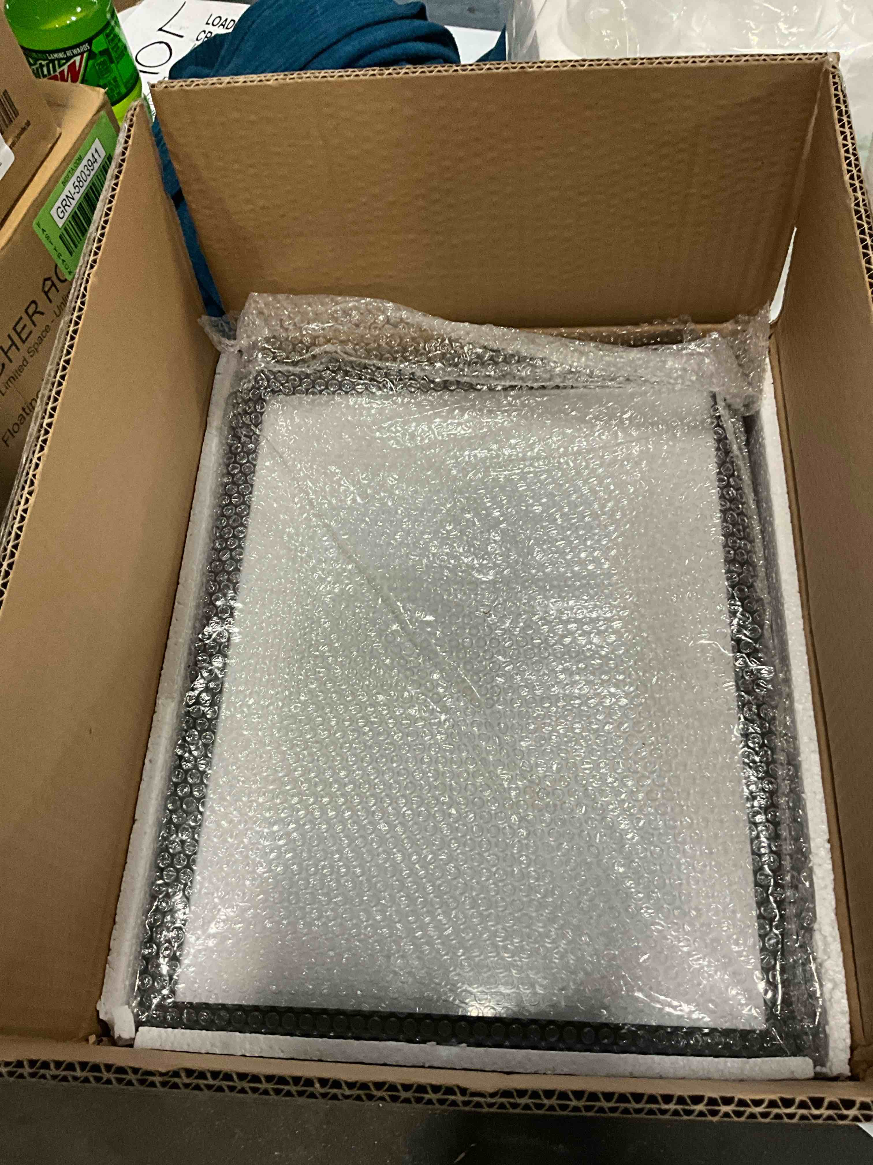 https://s3.amazonaws.com/lotting-images-prod/bidfta/GRN5804005_1715015648869.jpeg