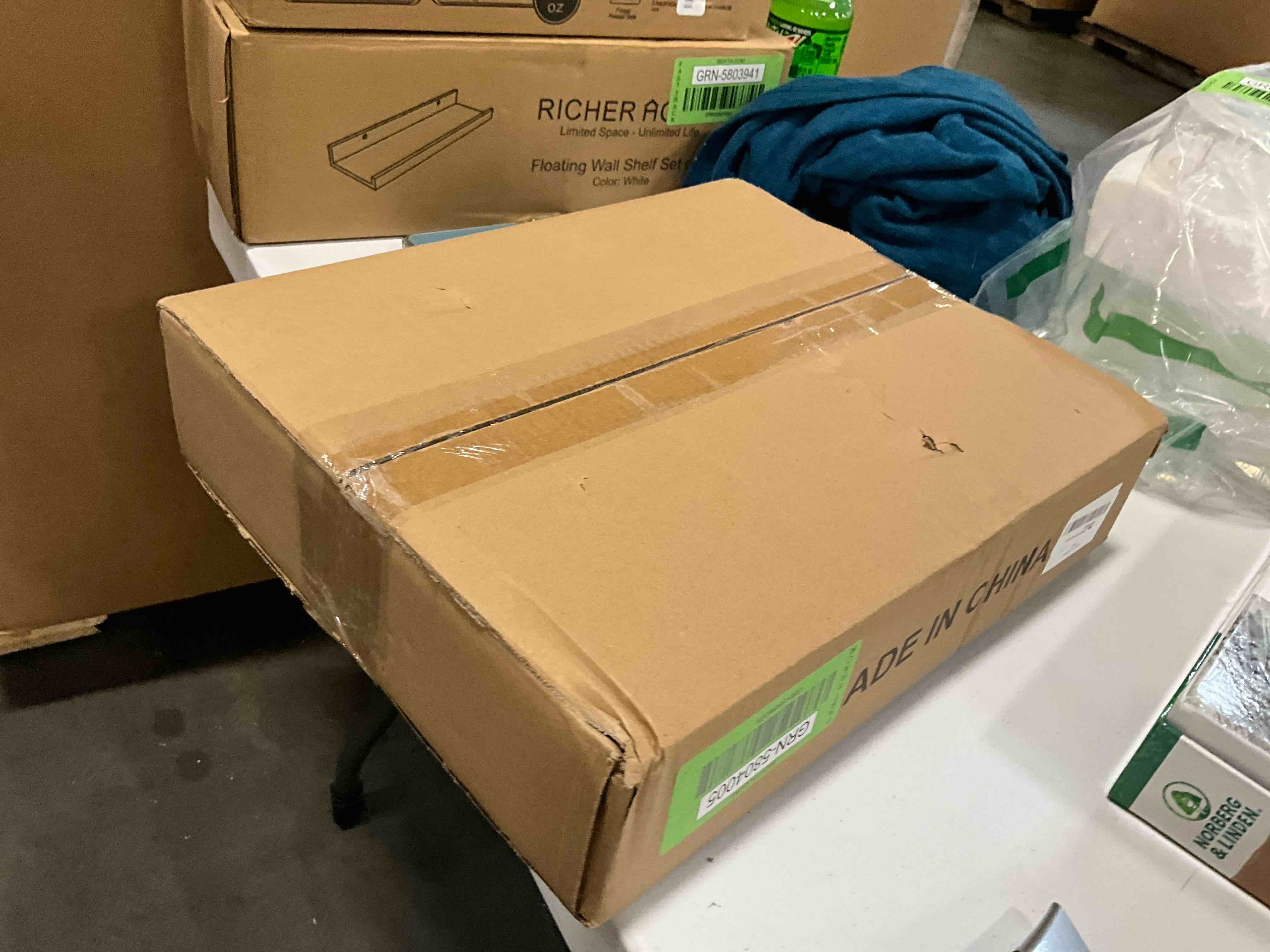 https://s3.amazonaws.com/lotting-images-prod/bidfta/GRN5804005_1715015673671.jpeg