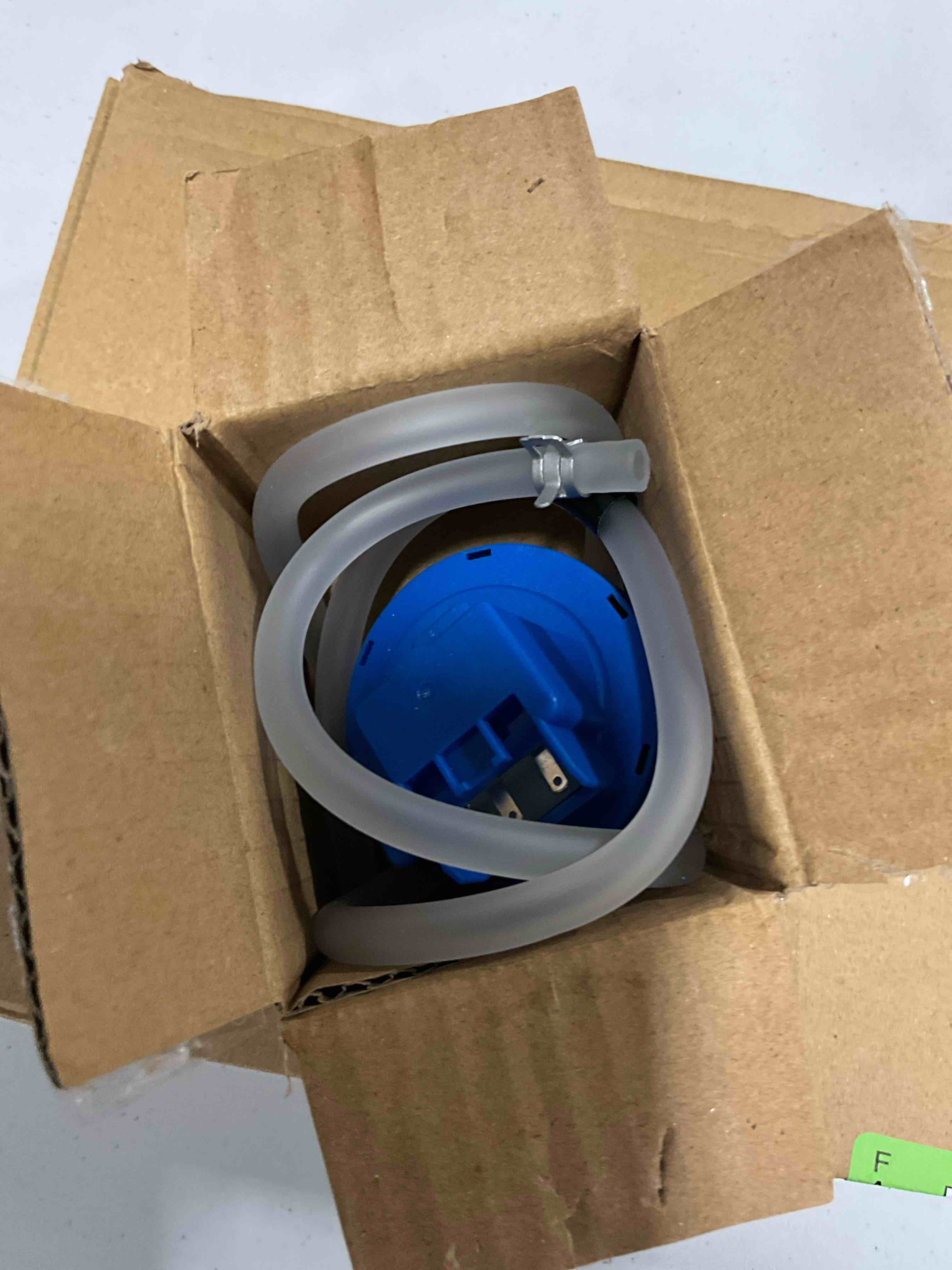 https://s3.amazonaws.com/lotting-images-prod/bidfta/GRN5804156_1715081961498.jpeg
