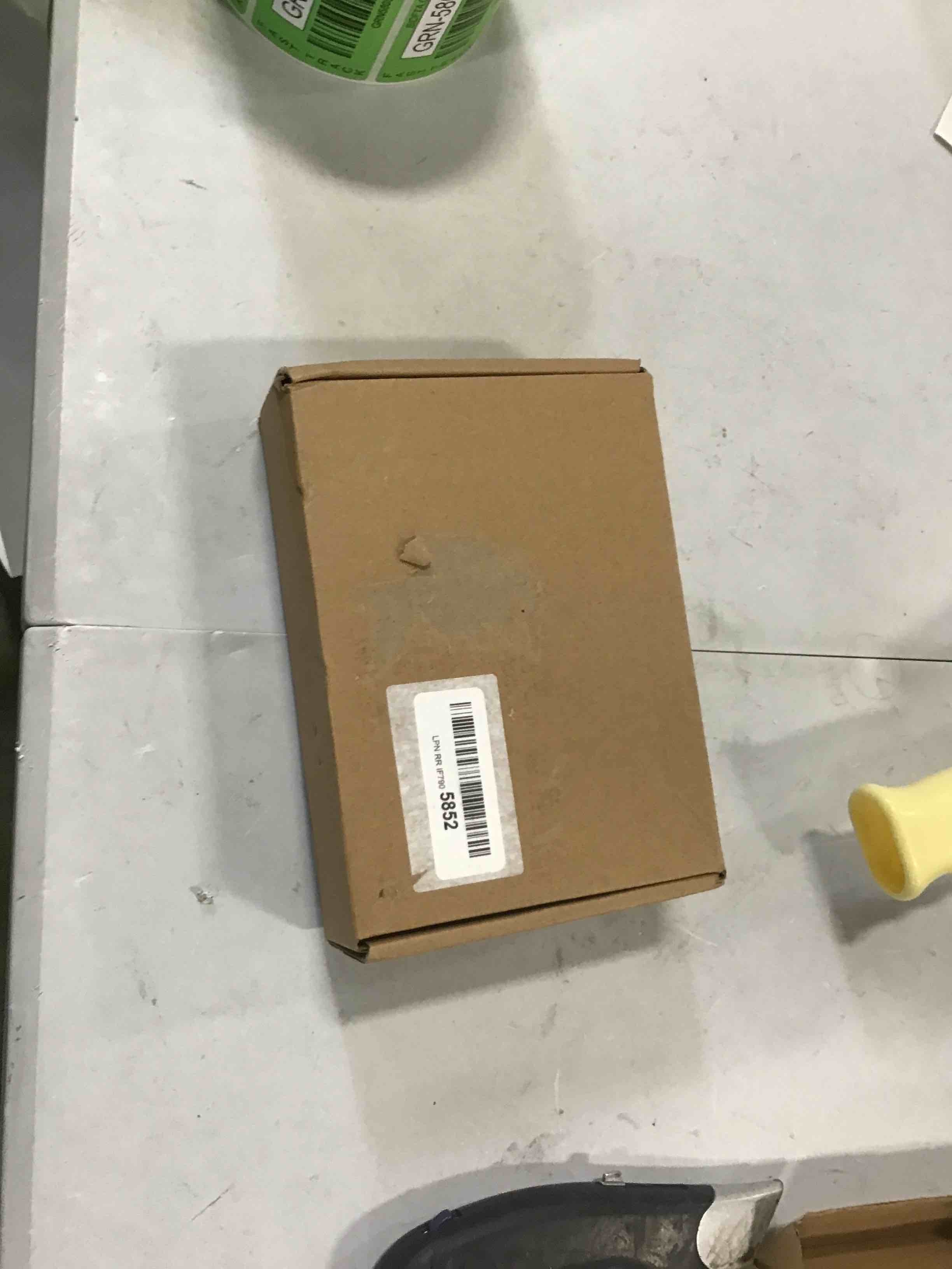 https://s3.amazonaws.com/lotting-images-prod/bidfta/GRN5805908_1715187820358.jpeg