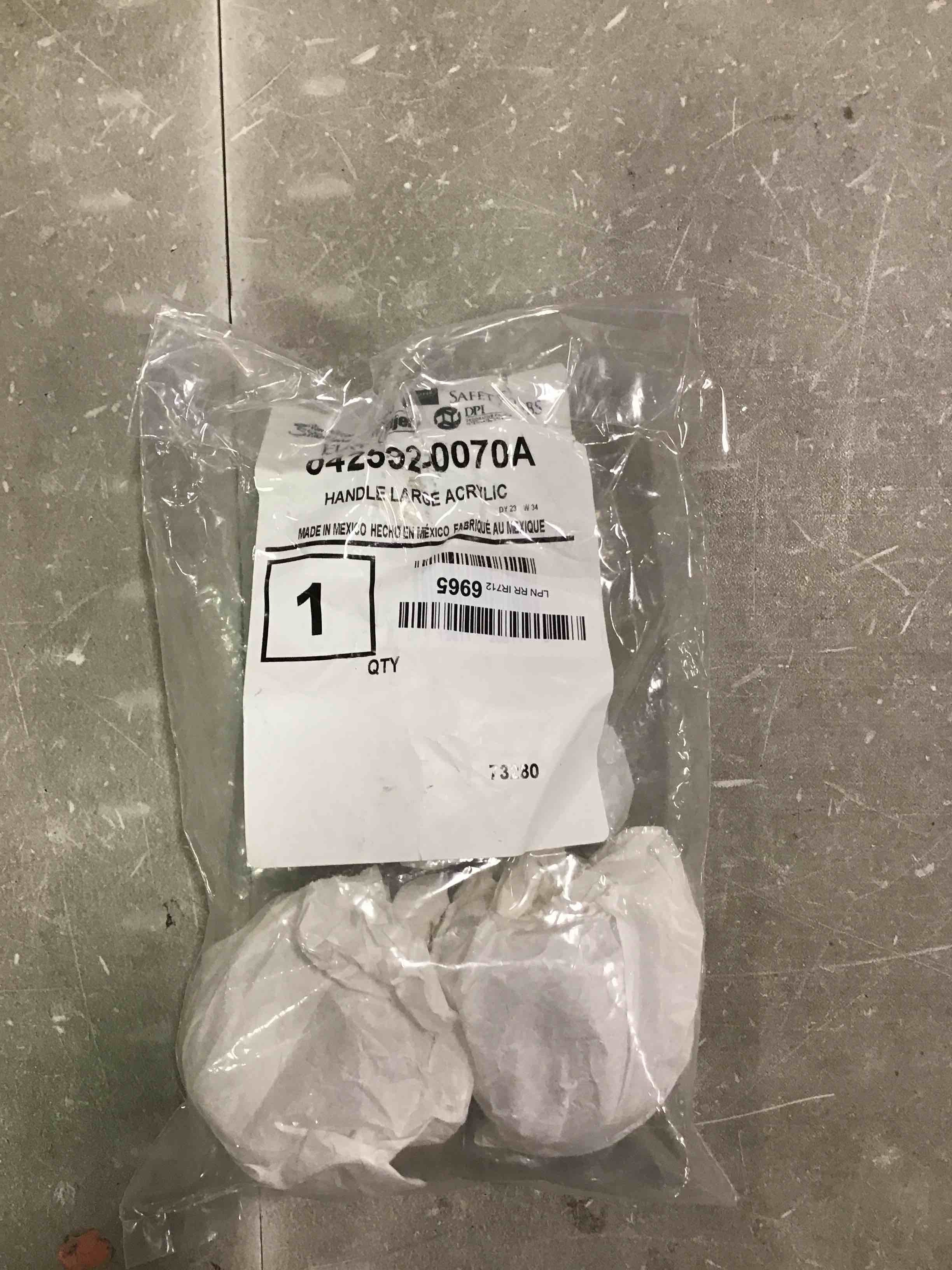 https://s3.amazonaws.com/lotting-images-prod/bidfta/GRN5806915_1716404754145.jpeg