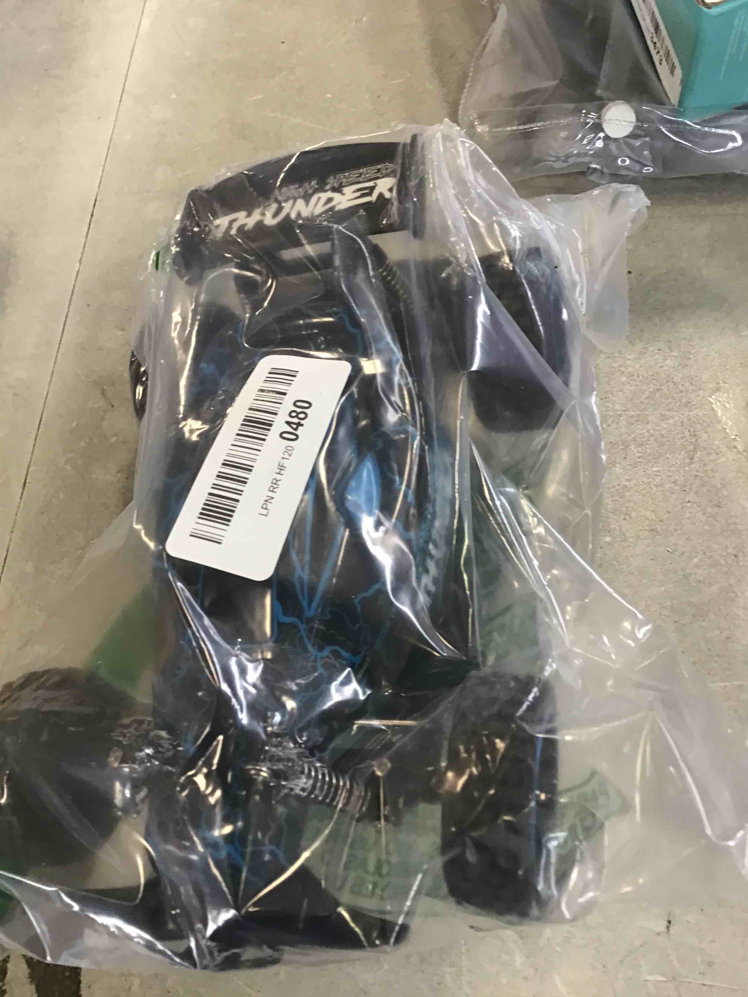 https://s3.amazonaws.com/lotting-images-prod/bidfta/GRN5807230_1714584841796.jpeg