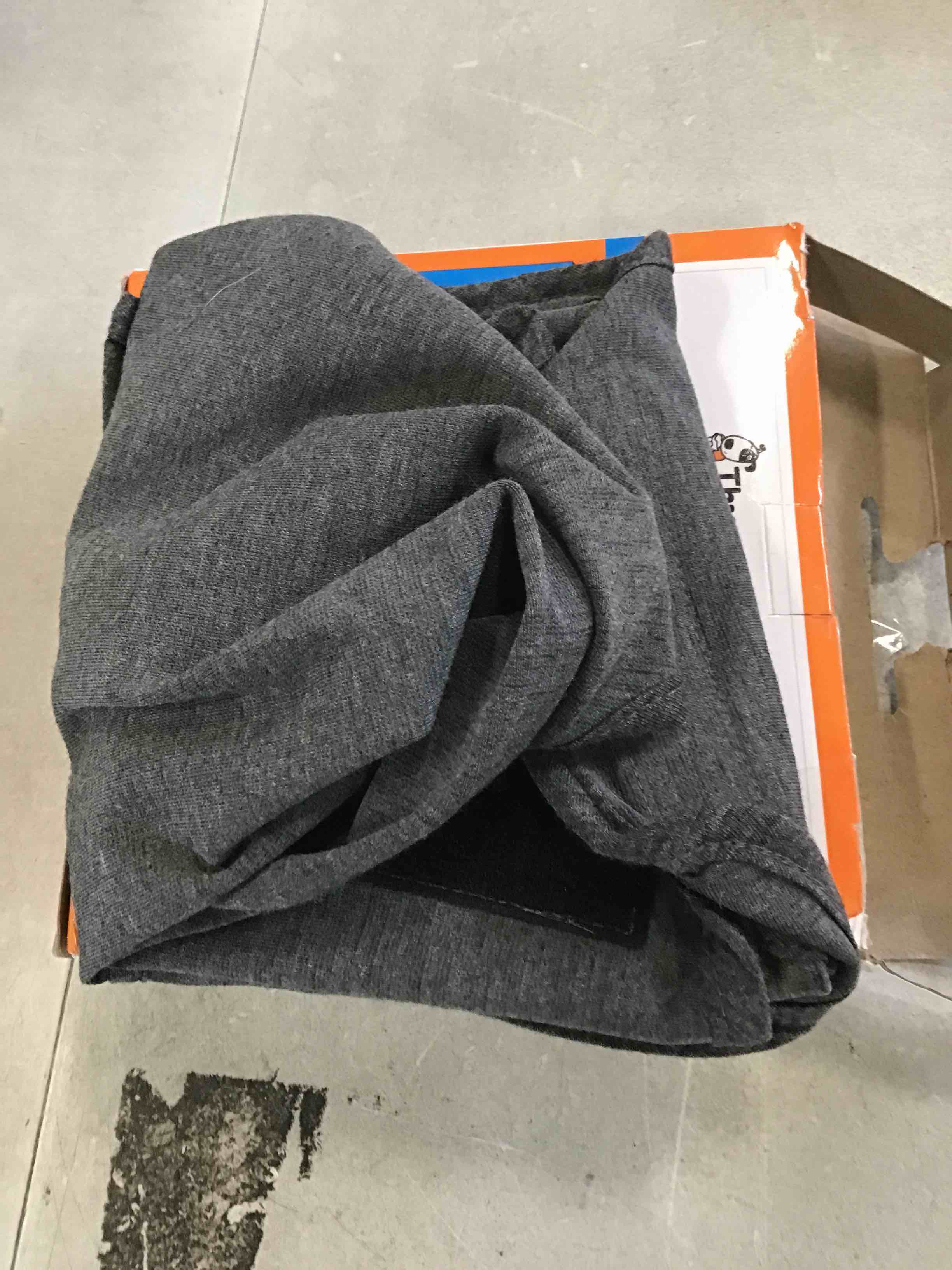 https://s3.amazonaws.com/lotting-images-prod/bidfta/GRN5807240_1714585603247.jpeg