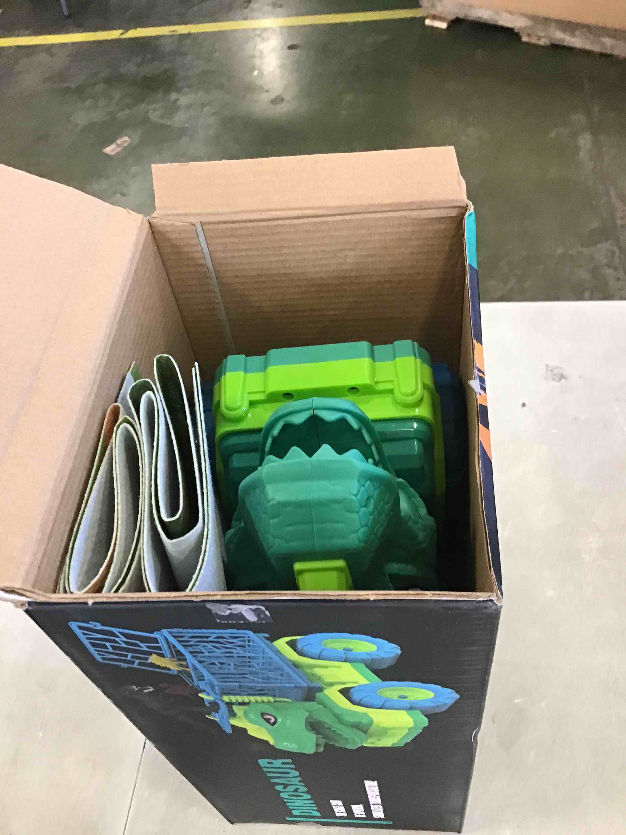 https://s3.amazonaws.com/lotting-images-prod/bidfta/GRN5807381_1714654180144.jpeg
