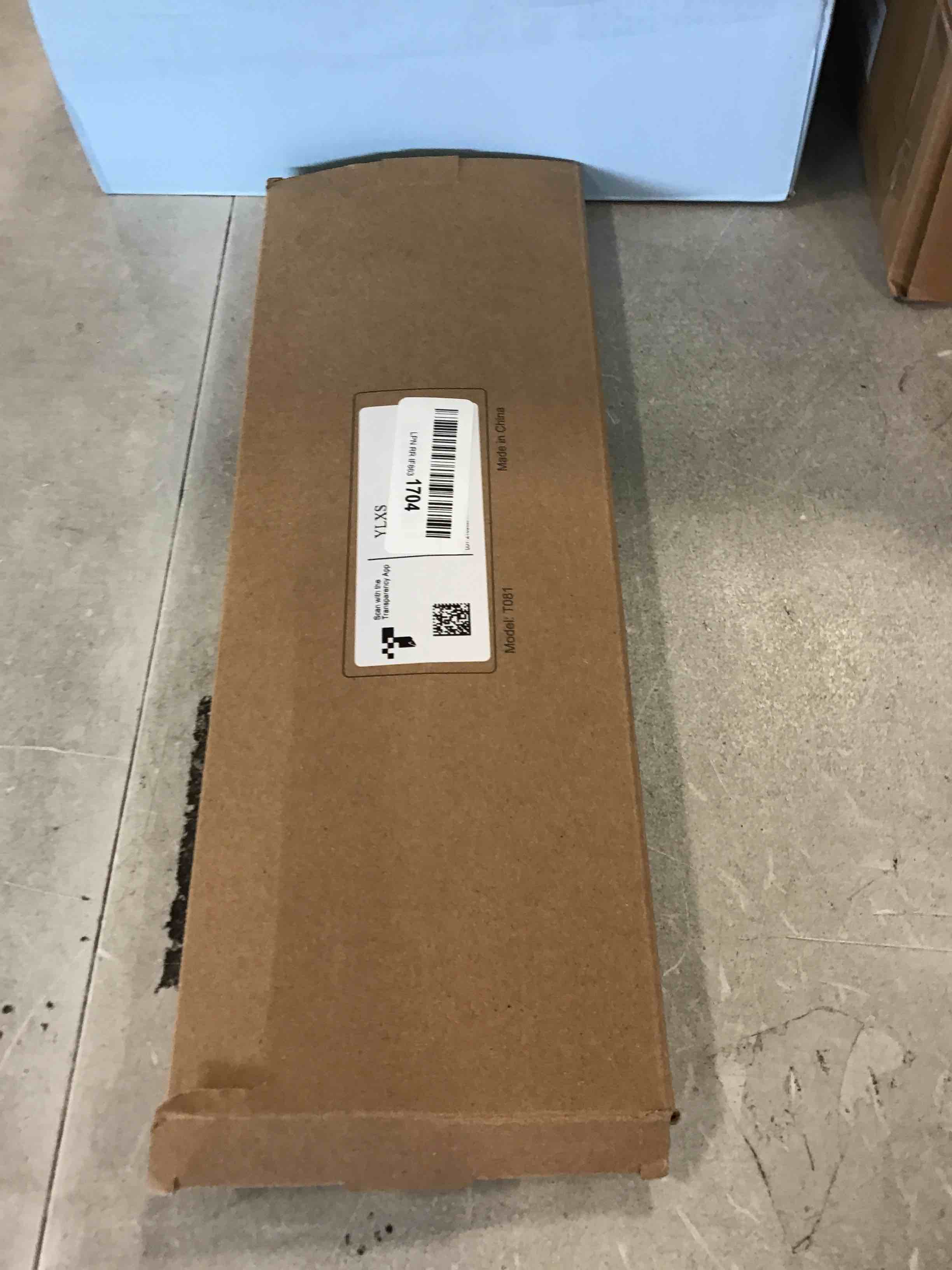 https://s3.amazonaws.com/lotting-images-prod/bidfta/GRN5807403_1714655713464.jpeg