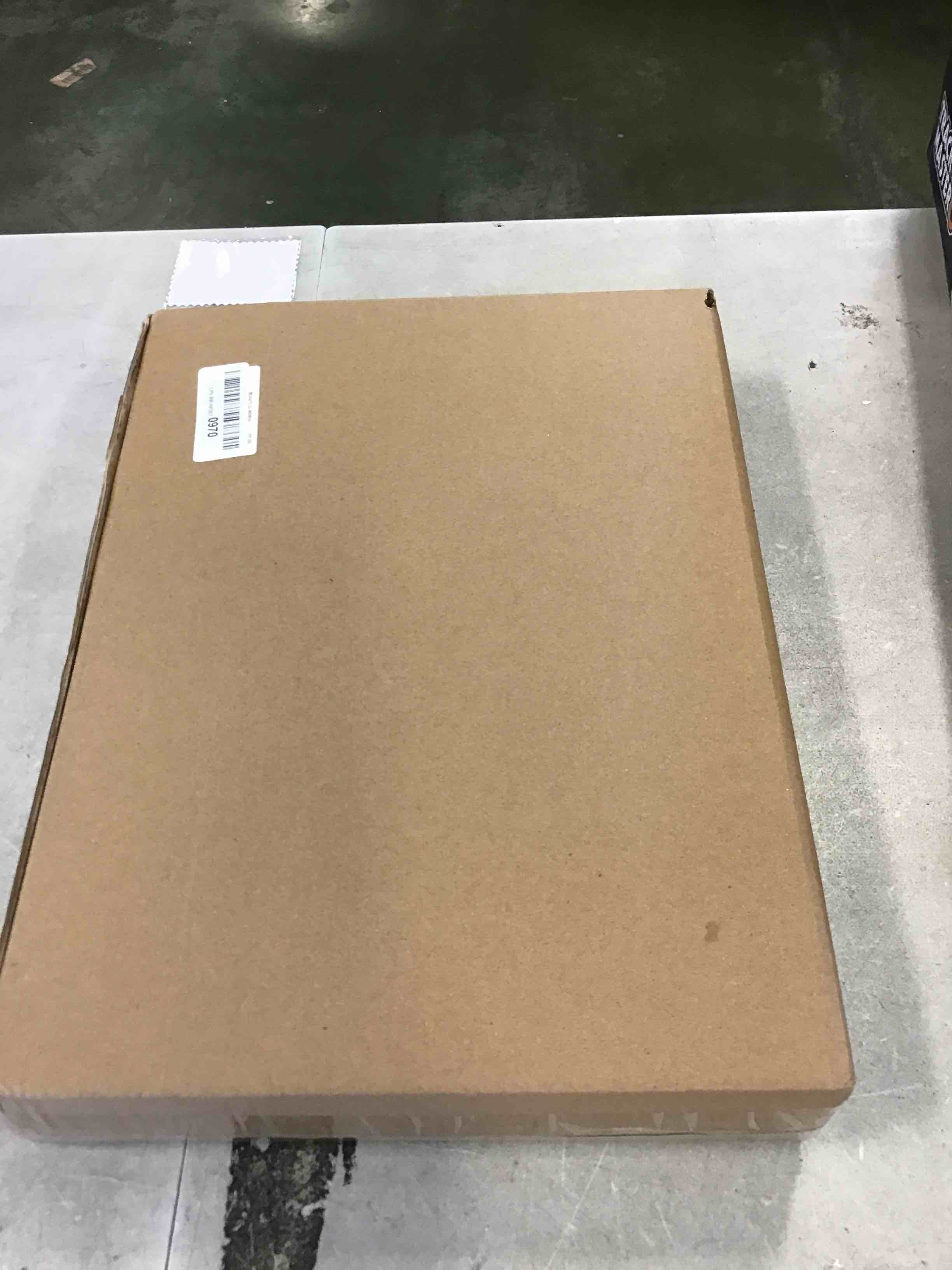 https://s3.amazonaws.com/lotting-images-prod/bidfta/GRN5807492_1714664325136.jpeg